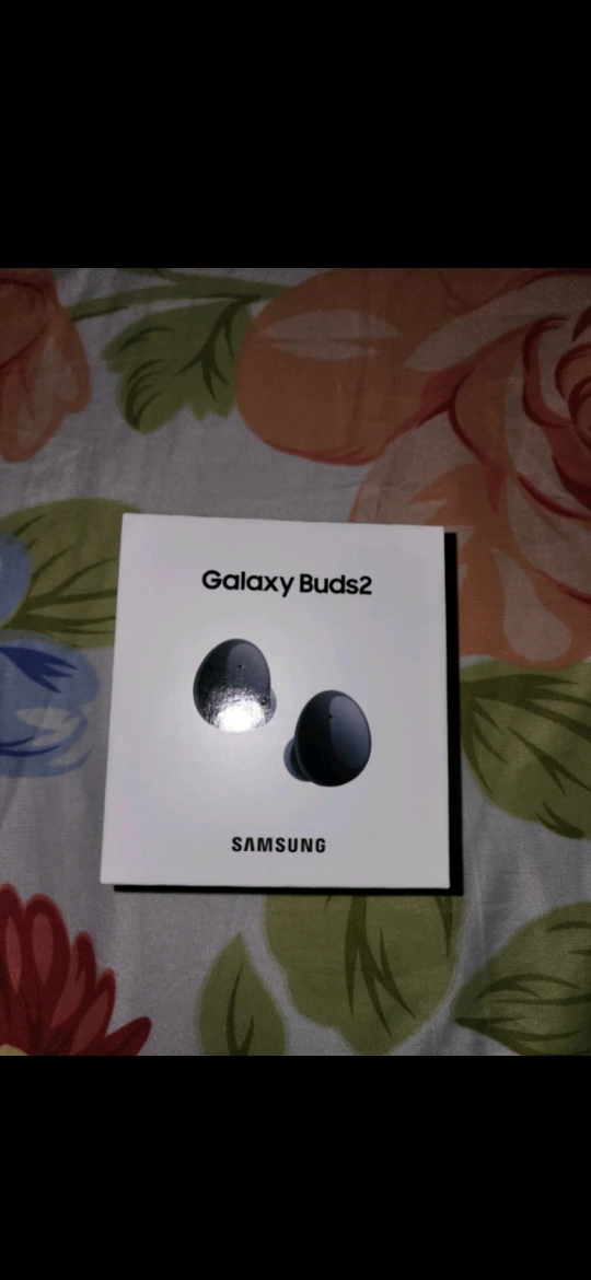 Samsung buds thumbnail