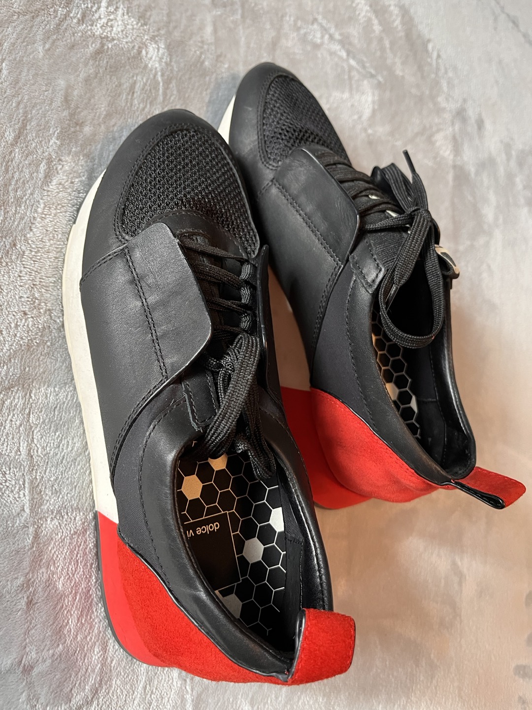 Dolce Vita Women's YANA Sneaker image indicator(7)