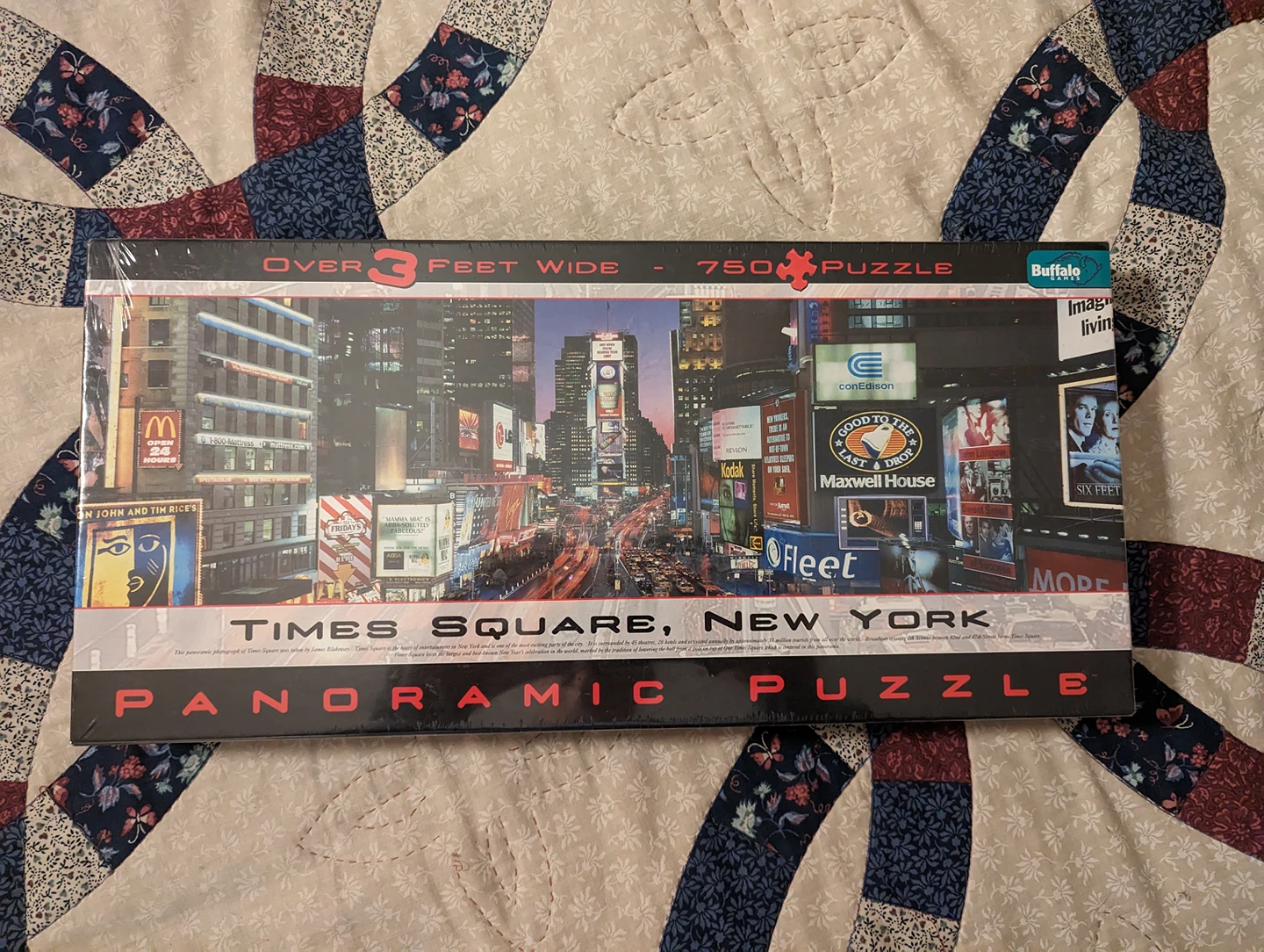 750 piece puzzle of Times Square