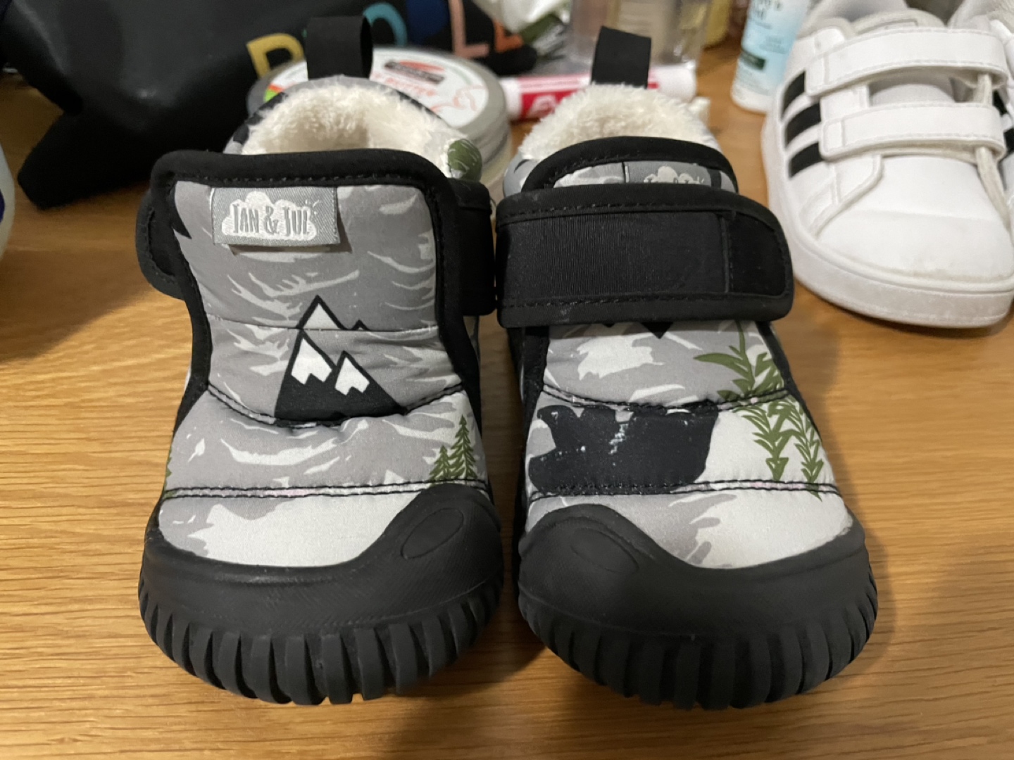 Winter Boots toddler size 7 thumbnail