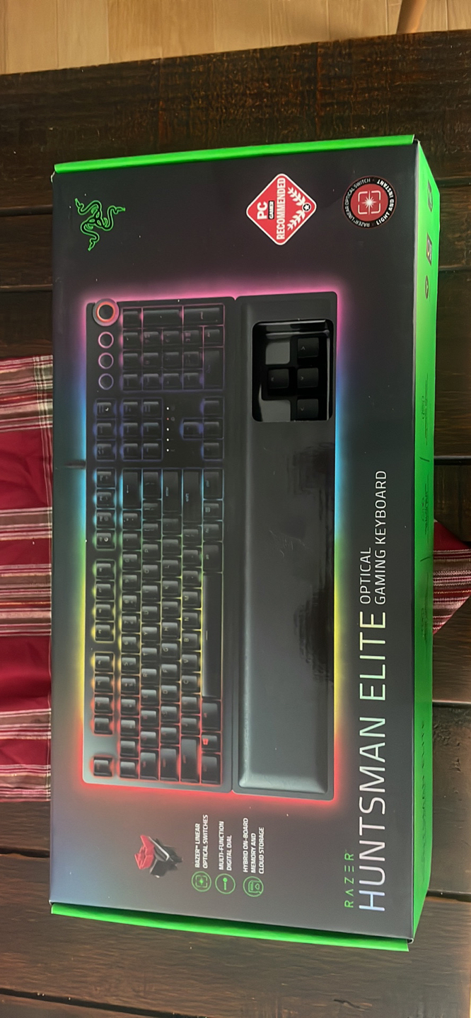 Razer huntsman elite with optical linear switches thumbnail