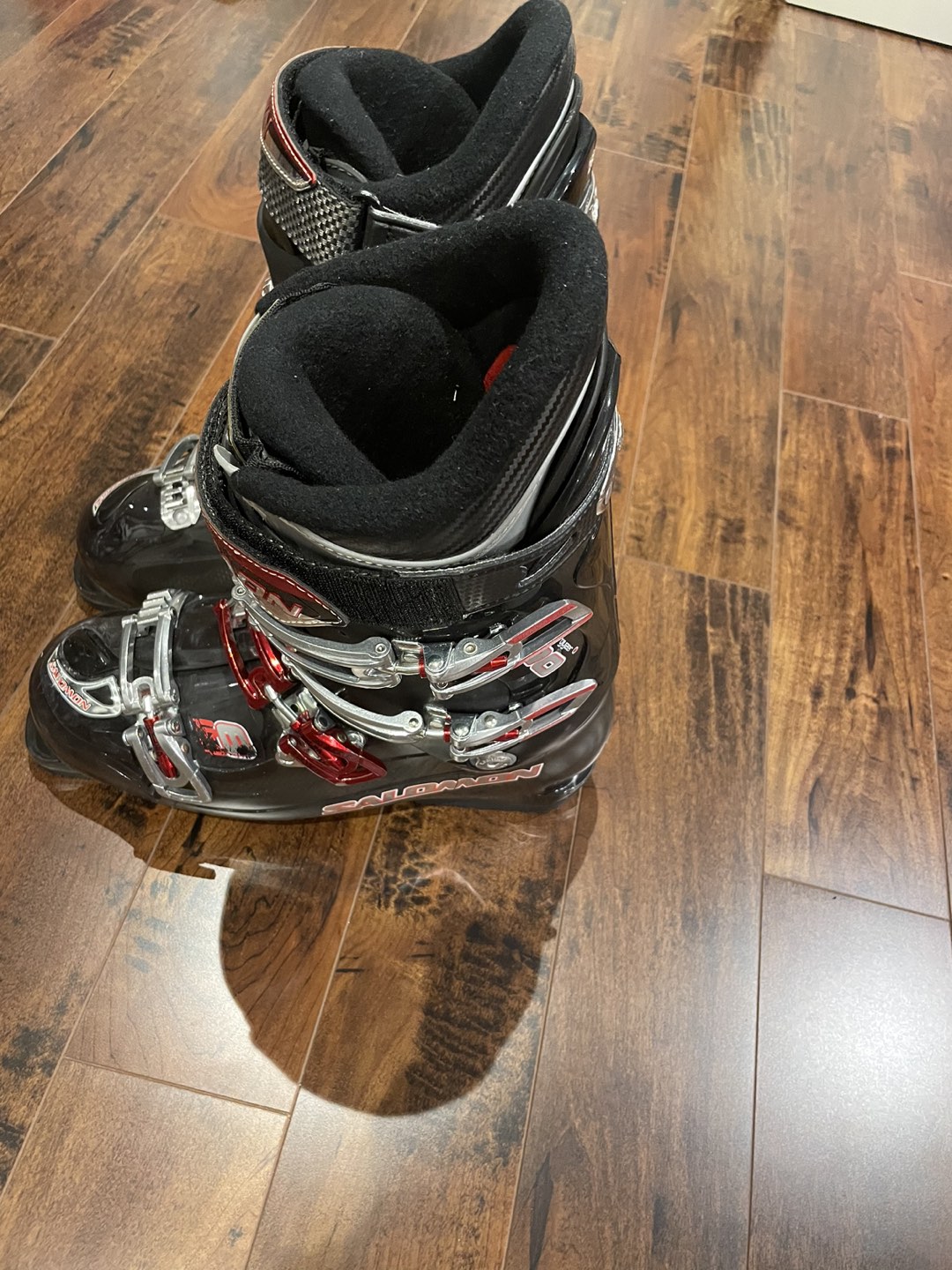 Salomon skiing boots - photo 2
