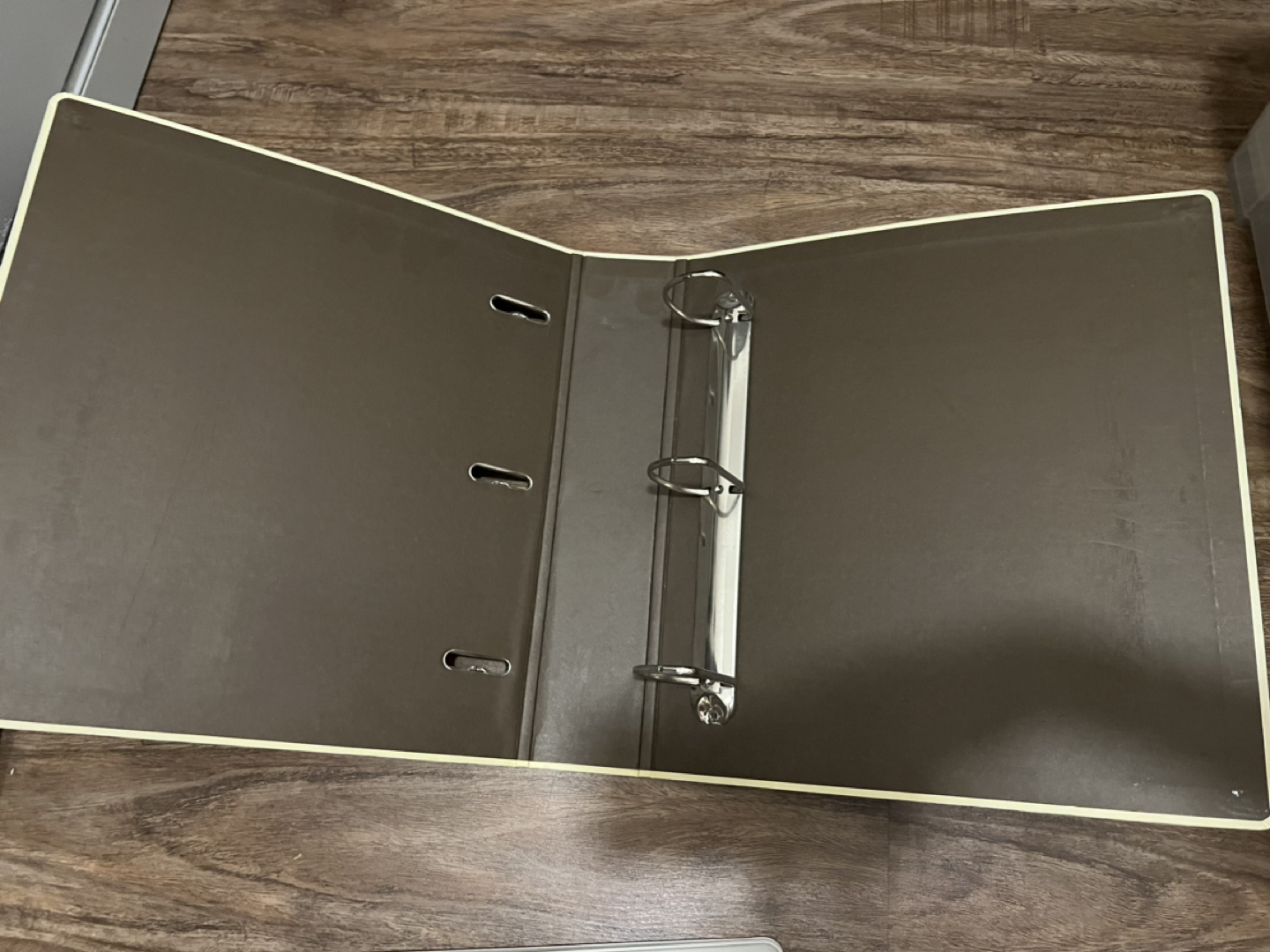 2 binders thumbnail
