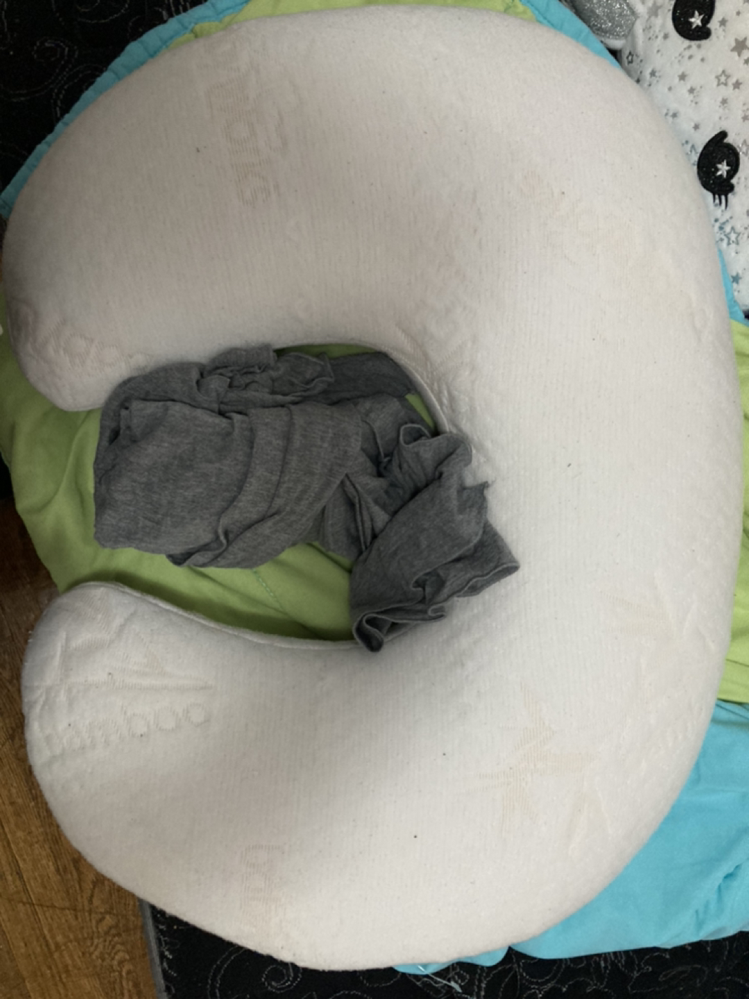 Nursing pillow and wrap/cover