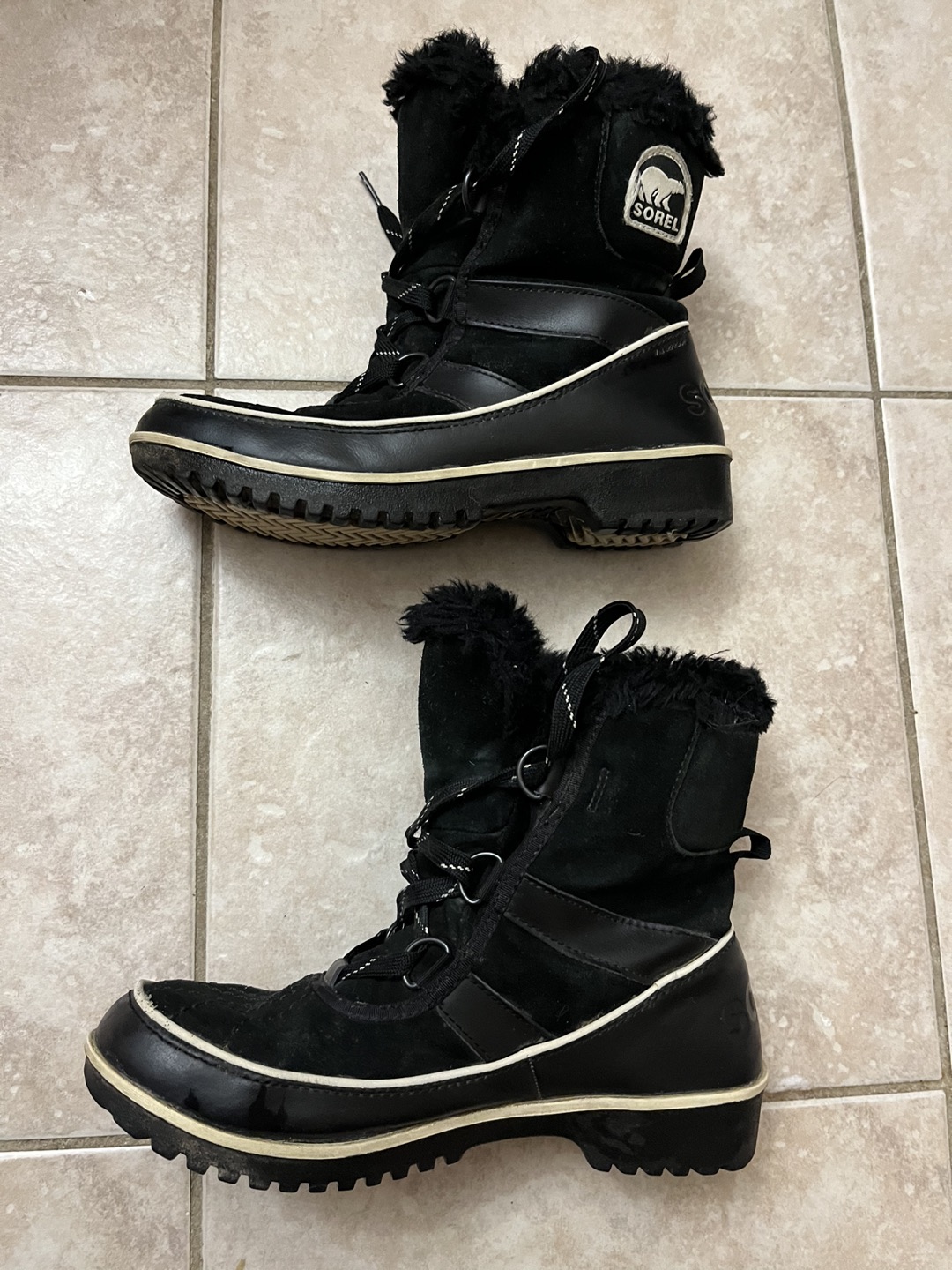 Sorel’s Black Winter boots size 7 - photo 3