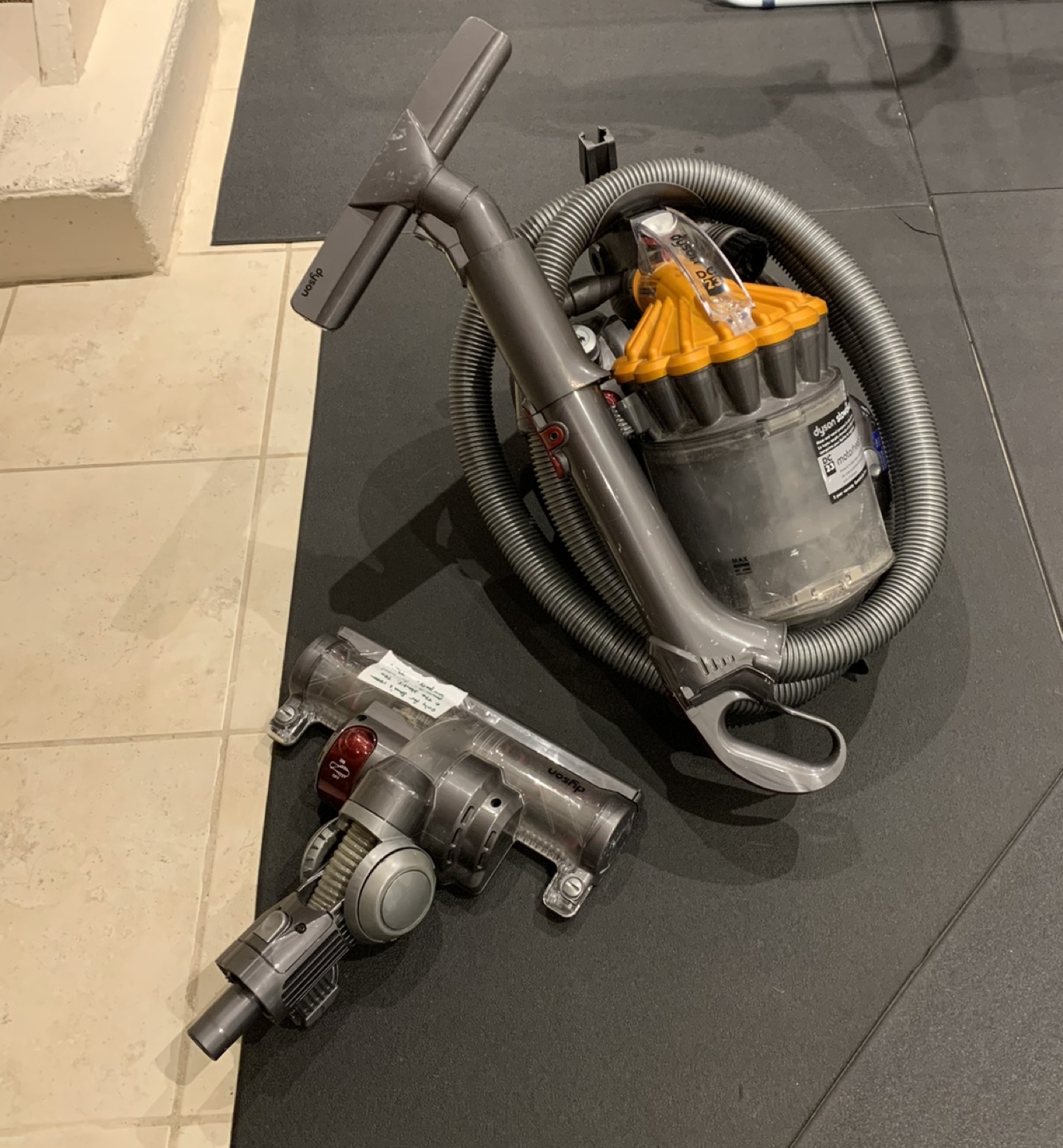 Dyson used vacuum thumbnail
