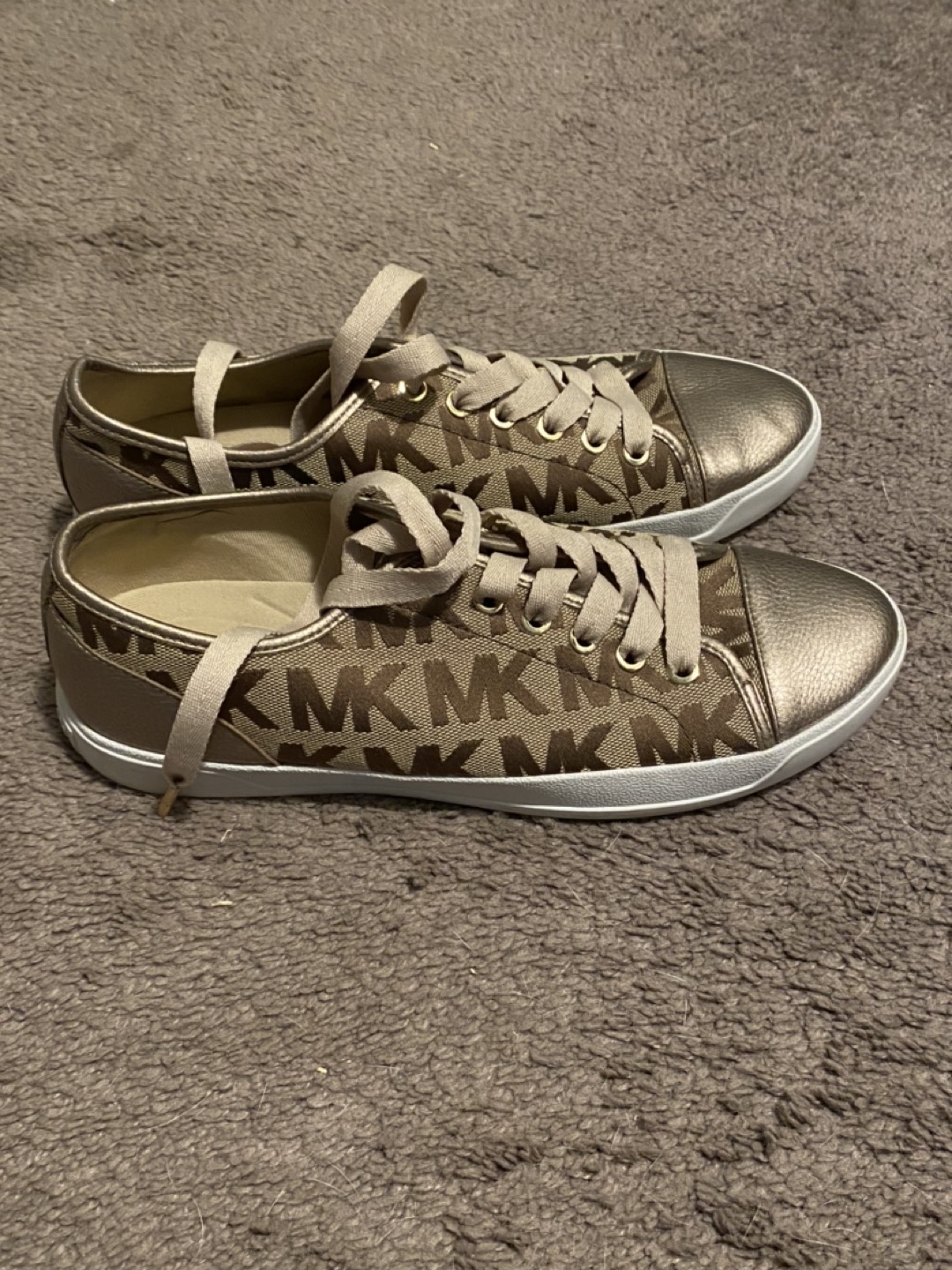 Women’s Michael Kors Sneakers brand new - photo 2