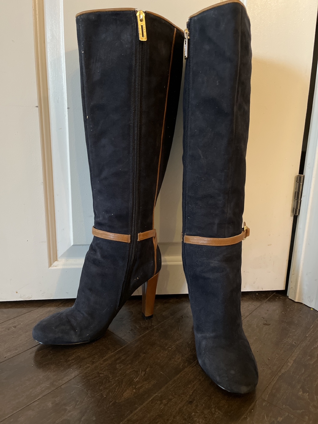 Blue suede boots image indicator(2)