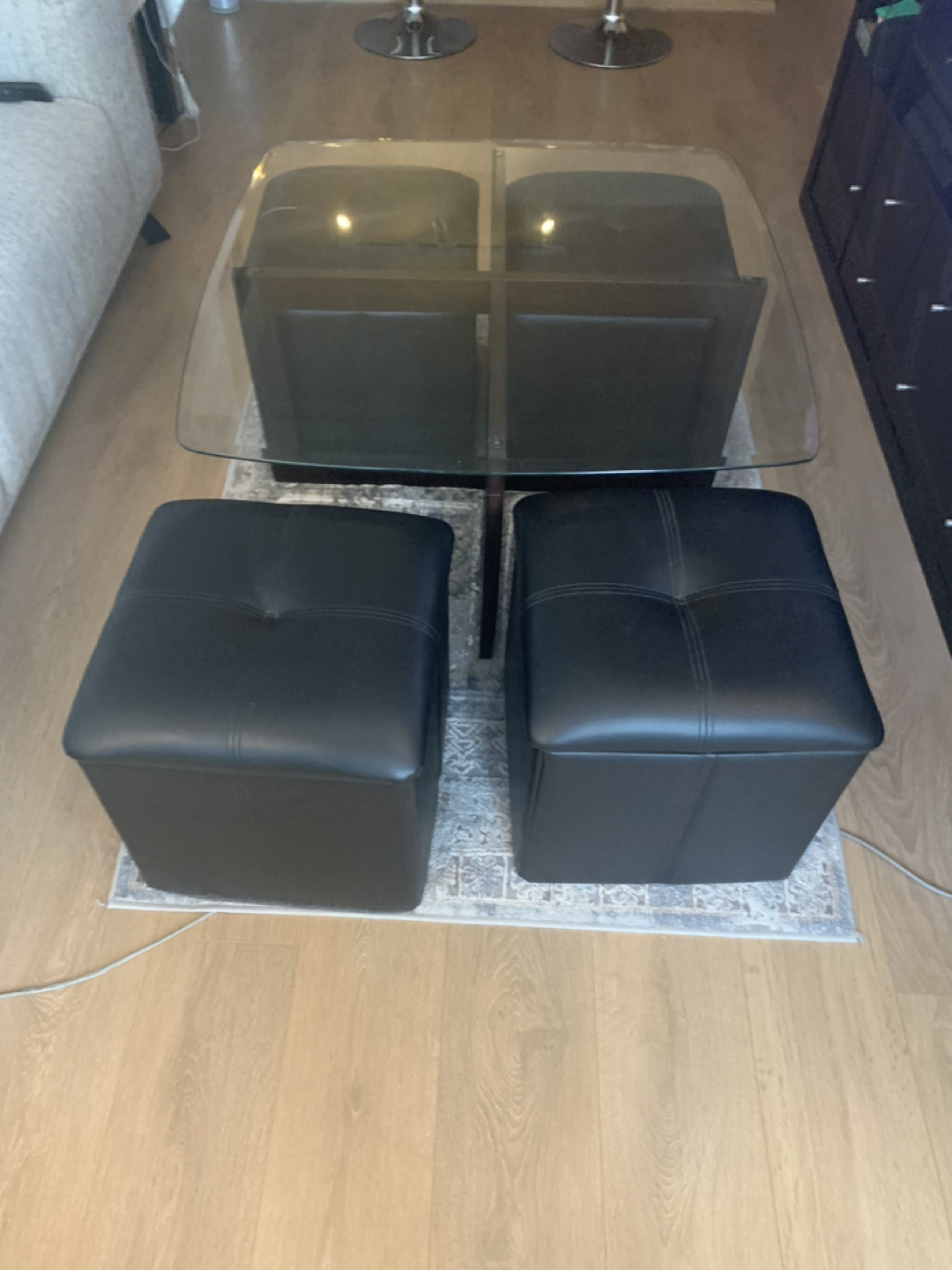 Coffee table + 4 ottomans - photo 3