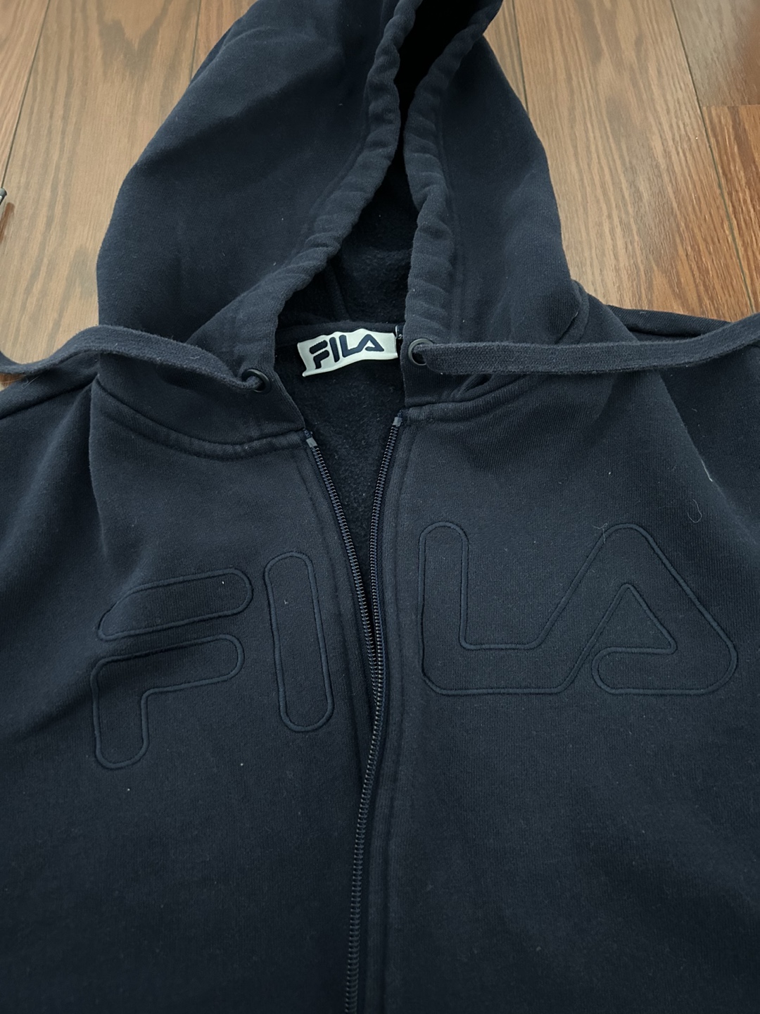 FILA zip-up image indicator(2)
