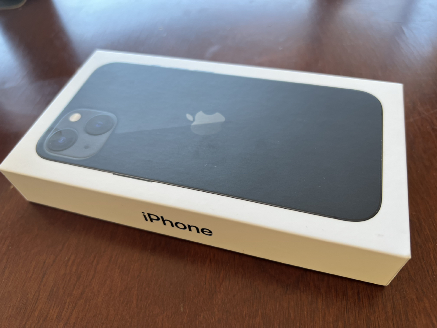 iPhone 13 Midnight Black 128GB Brand New Sealed w Receipt image indicator(2)