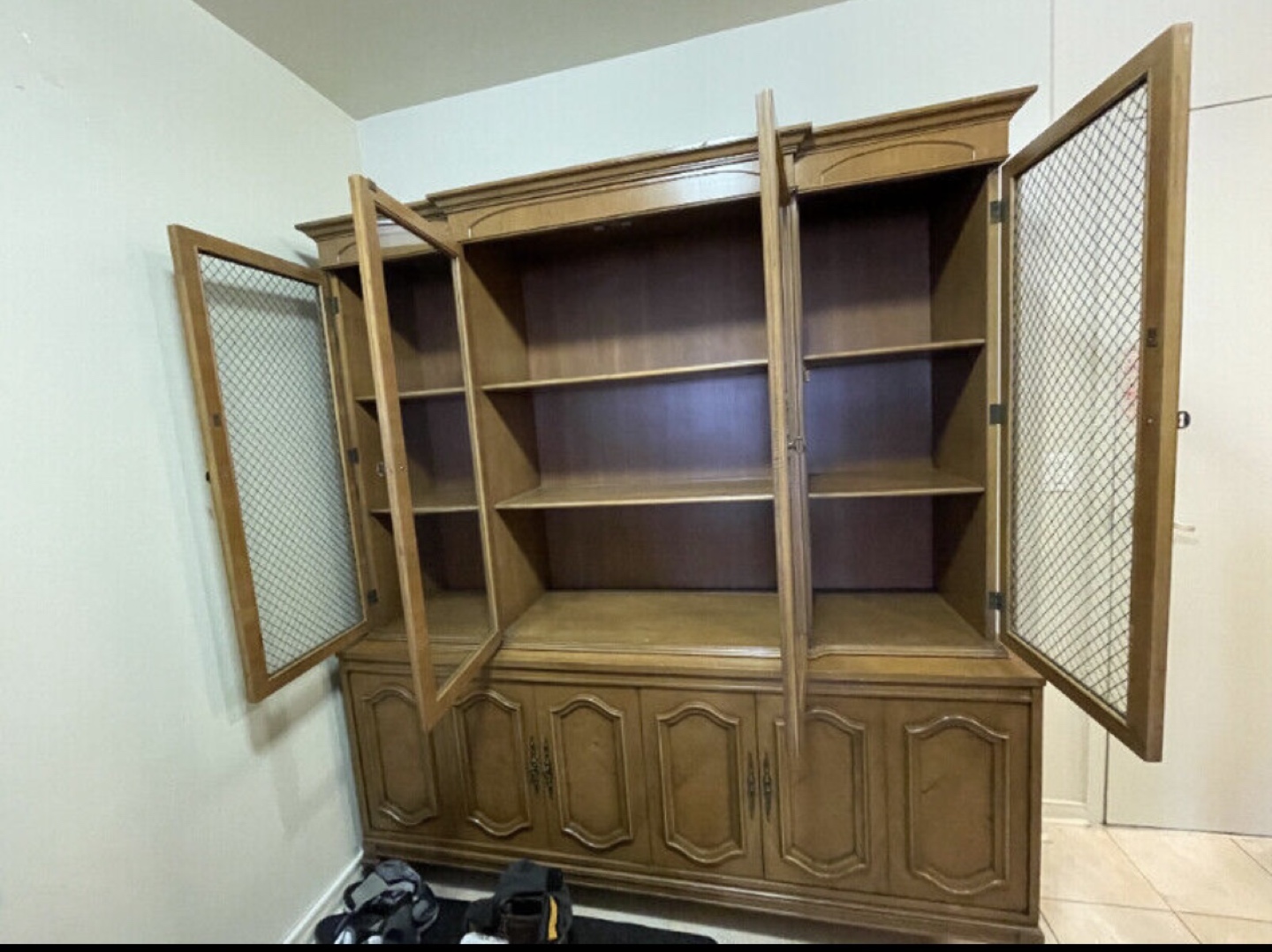 Contemporary Solid Wood Hutch / China Display Cabinet - photo 2