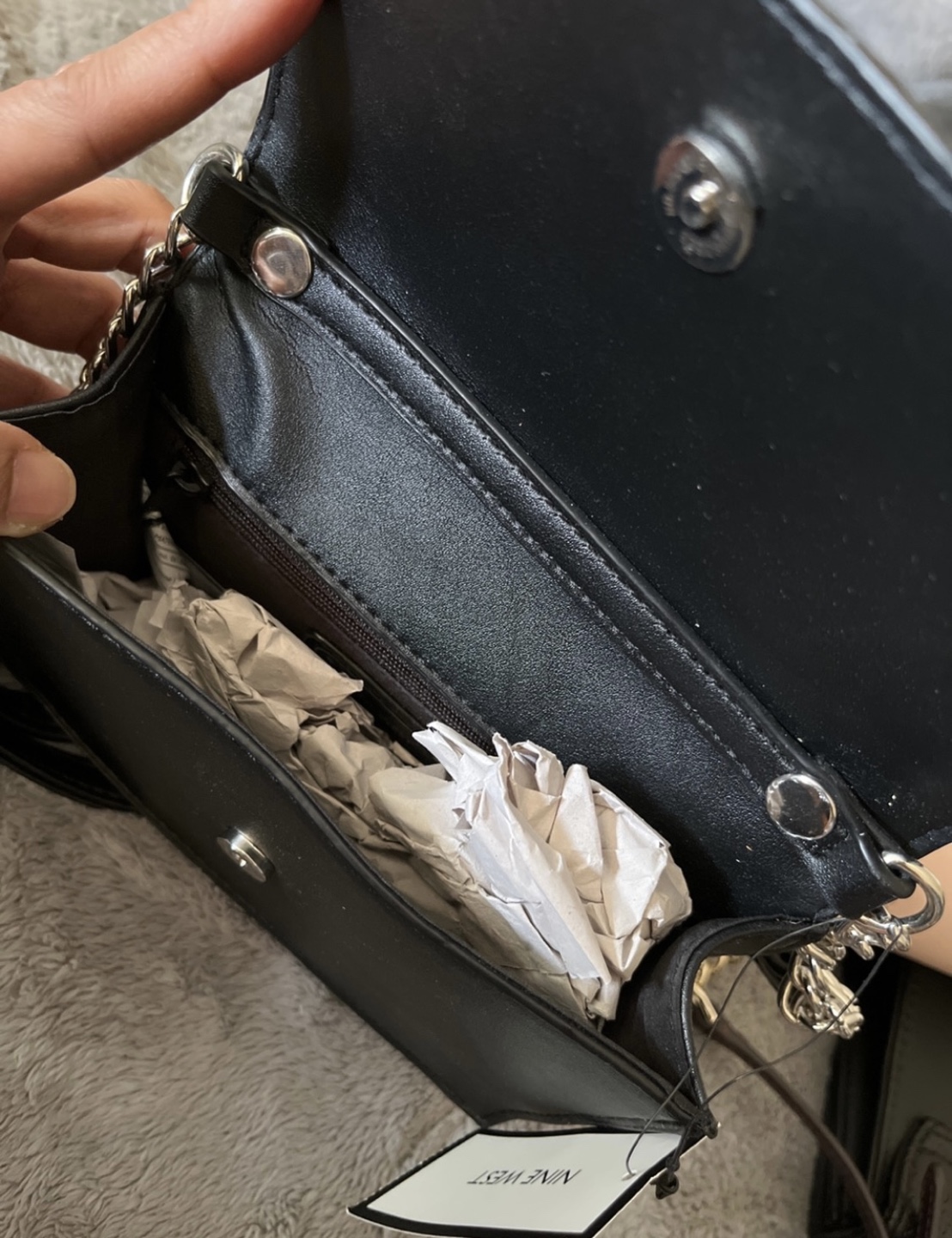 NINE WEST CROSSBODY BAG image indicator(4)