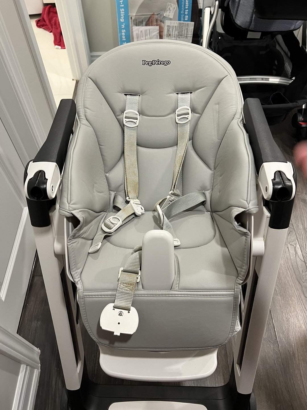 Pegpreggo high chair - photo 4