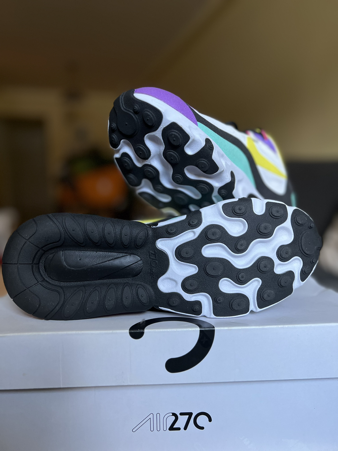 Nike Air Max 270 react (Geometric Art) 7 US W - photo 3