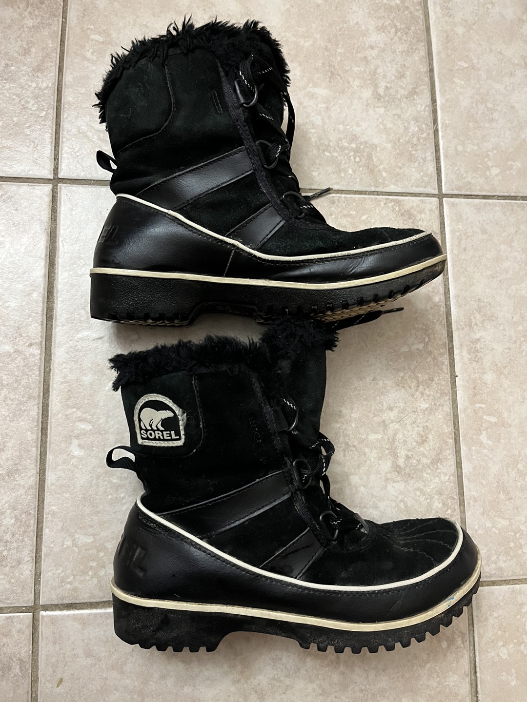 Sorel’s Black Winter boots size 7 - photo 2