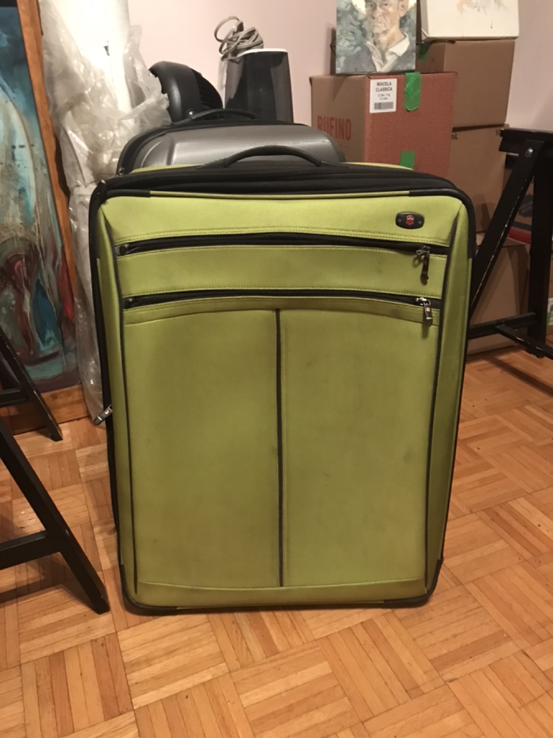 Victoria Knox luggage thumbnail