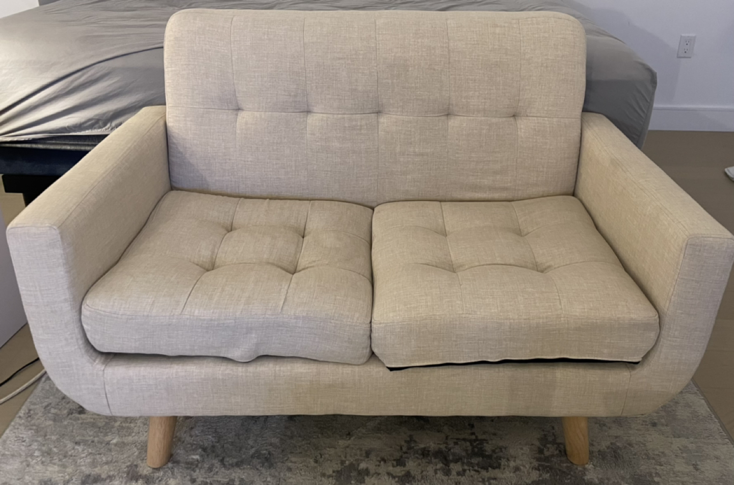Montezuma 50" Square Arm Loveseat - photo 2