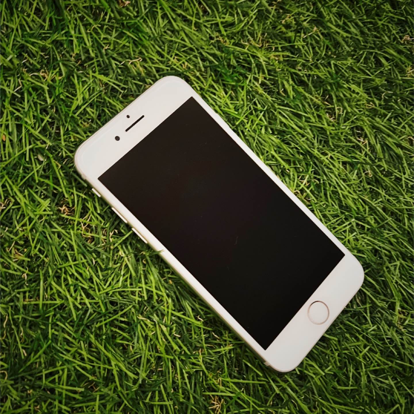 🚨 LAST CALL - 📱iPhone 8 White thumbnail