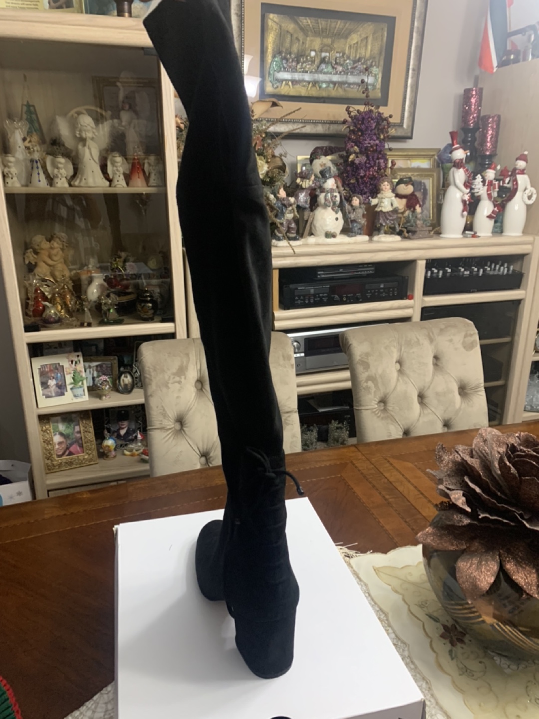 Also knee length booths image indicator(2)