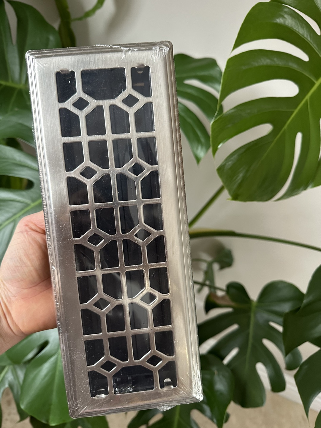 vent register $5 - photo 3