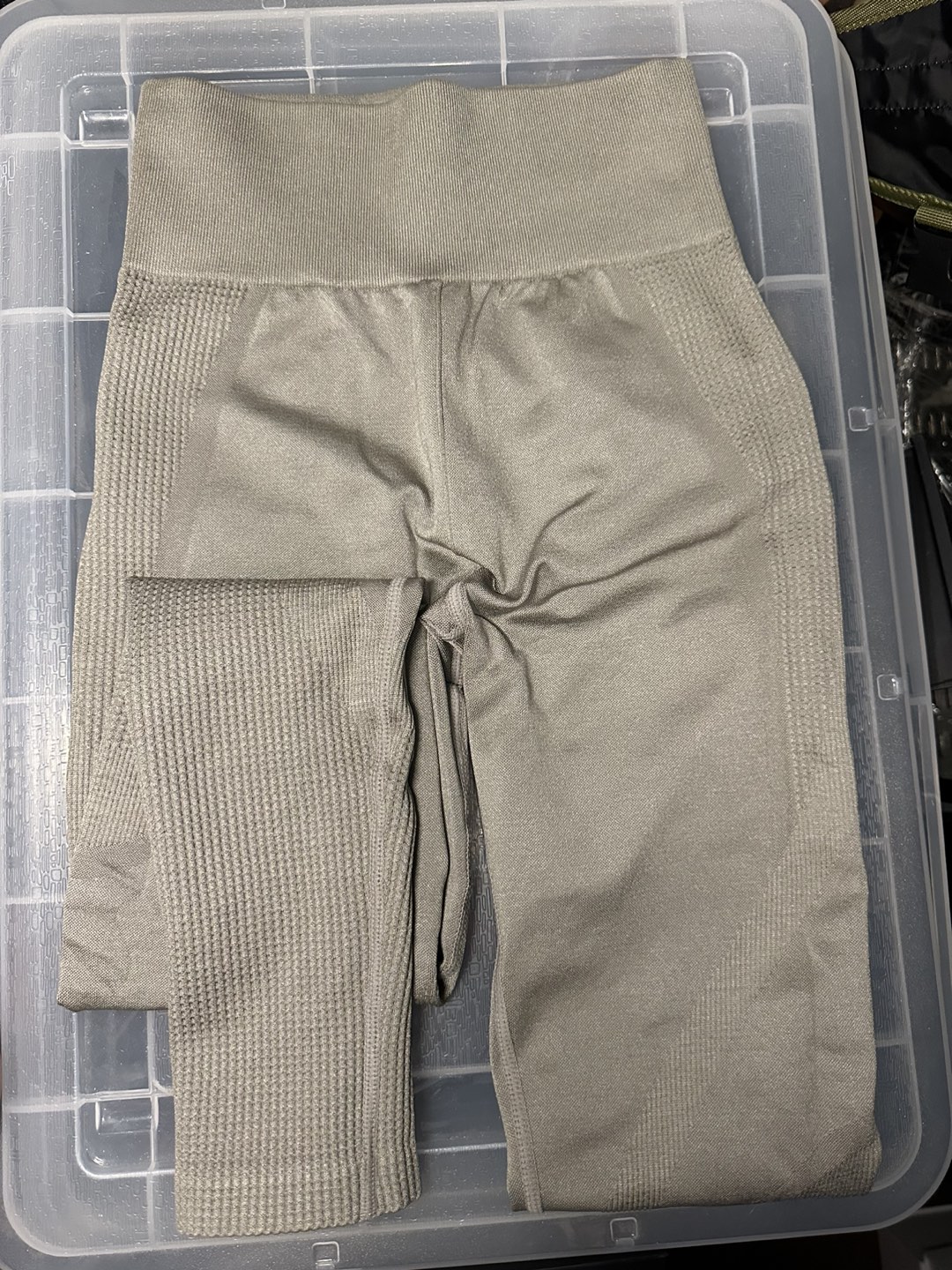 H&M brand new clothes image indicator(4)