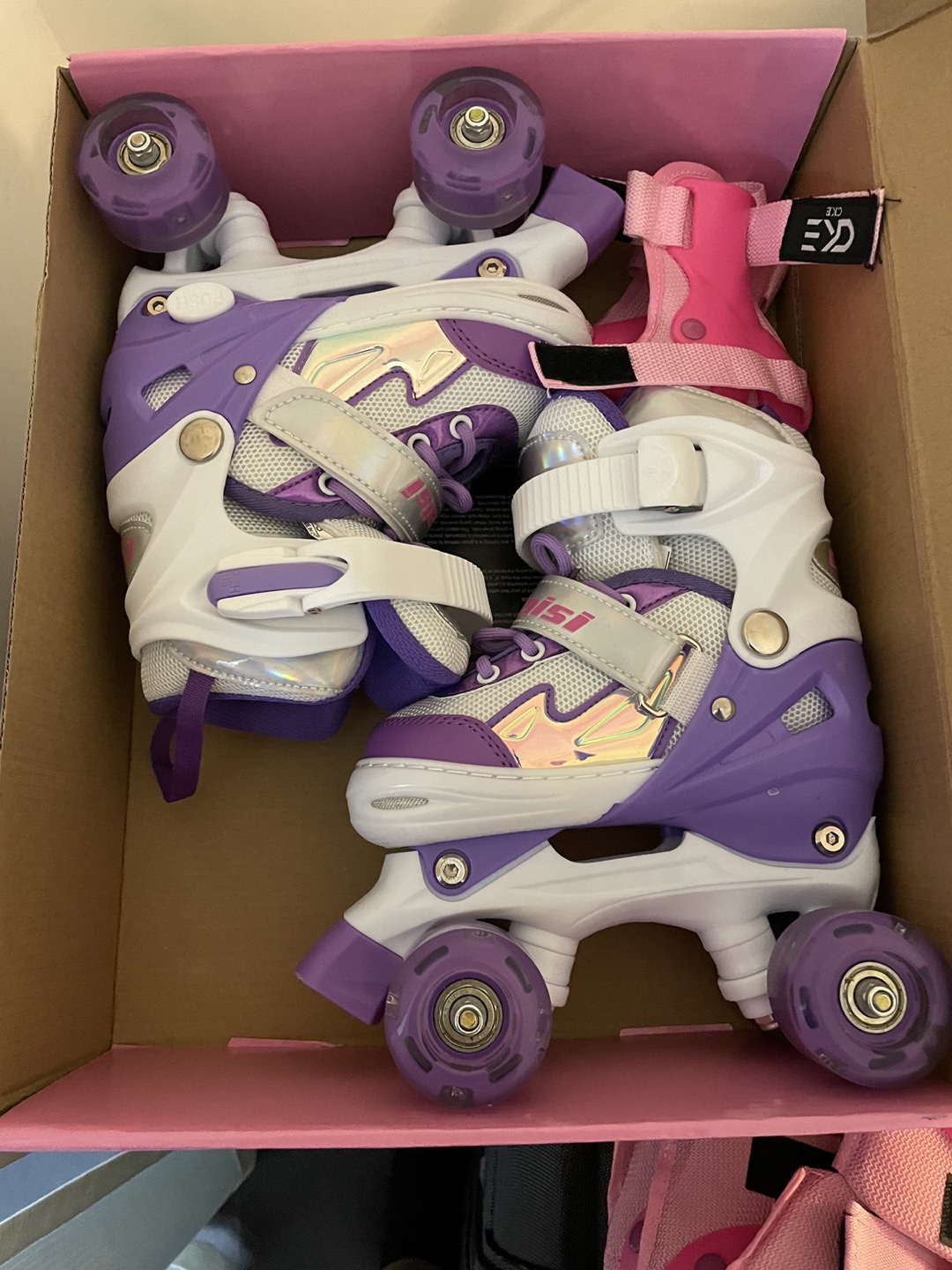 Kids Skates, almost new