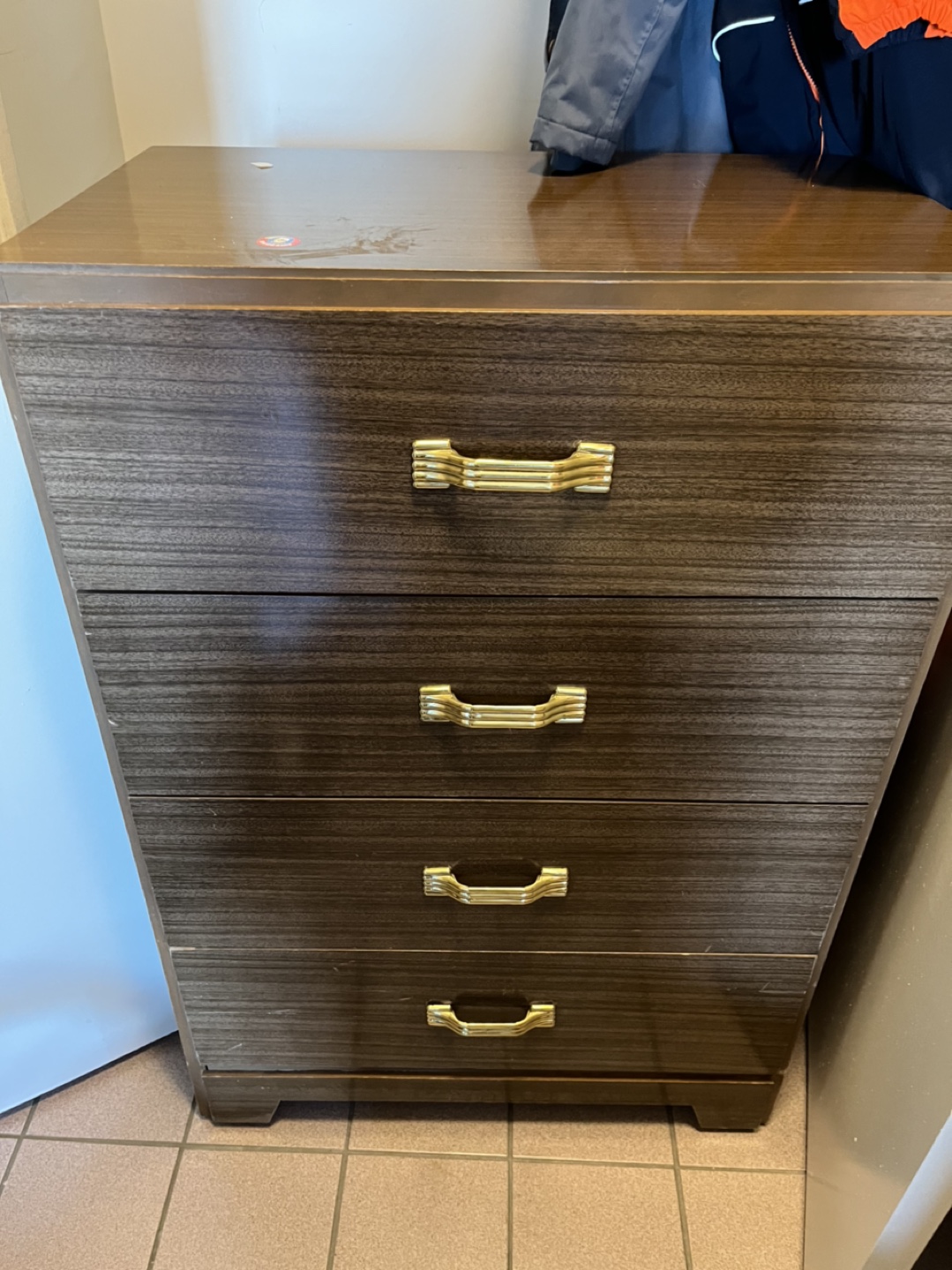 Chest of drawers #freecycle thumbnail