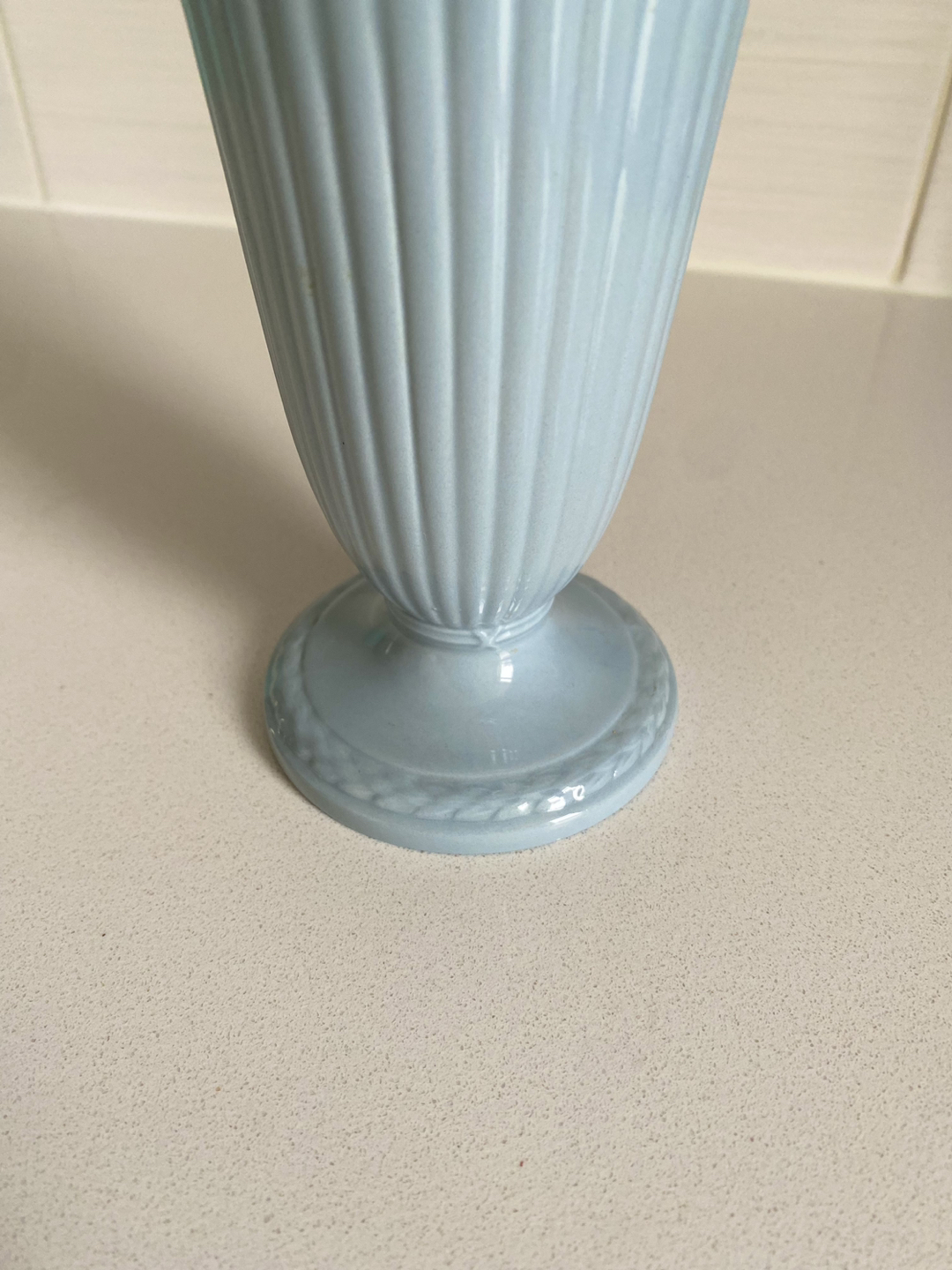 Vintage Wedgwood Etruria & Barlaston Trumpet Vase image indicator(5)