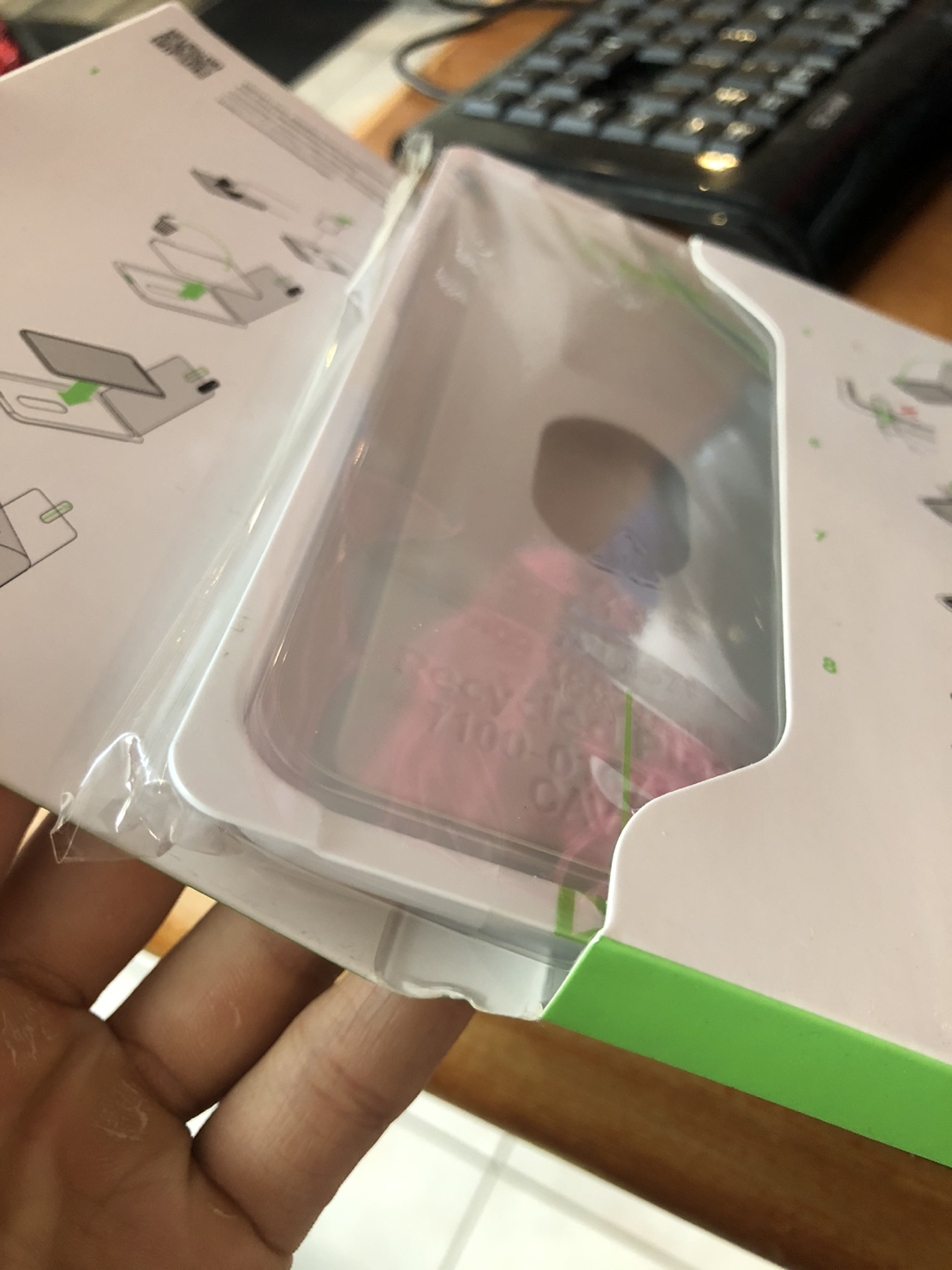 Belkin ultra glass screen protector image indicator(4)