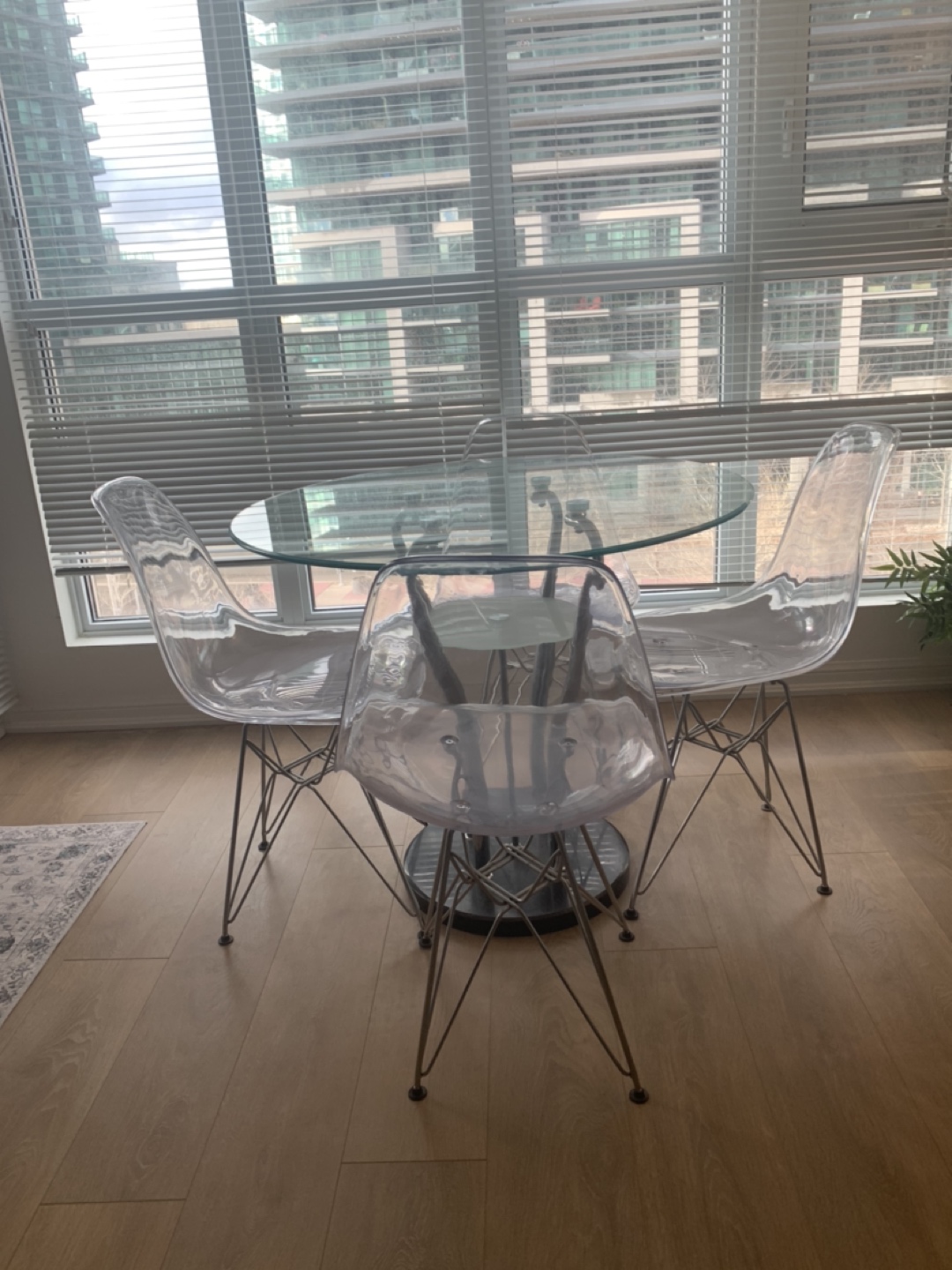 Dining table + 4 chairs - photo 5