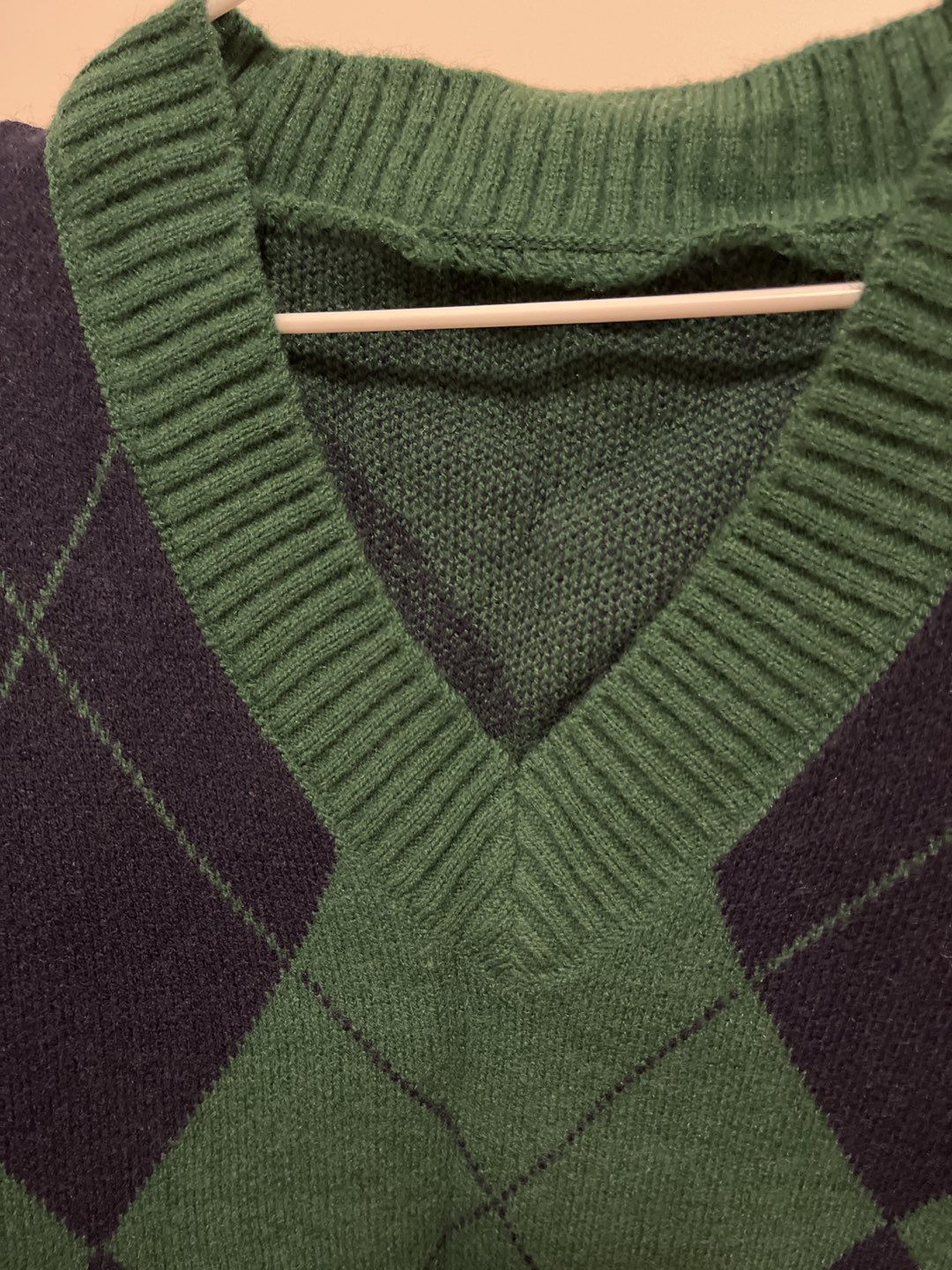 NEW Green Sweater Vest - photo 3