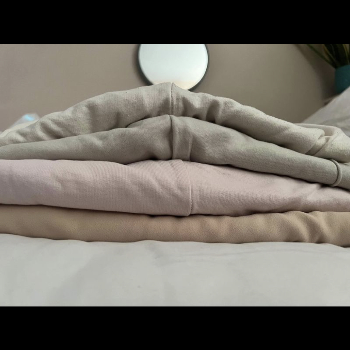 Zara thumbnail
