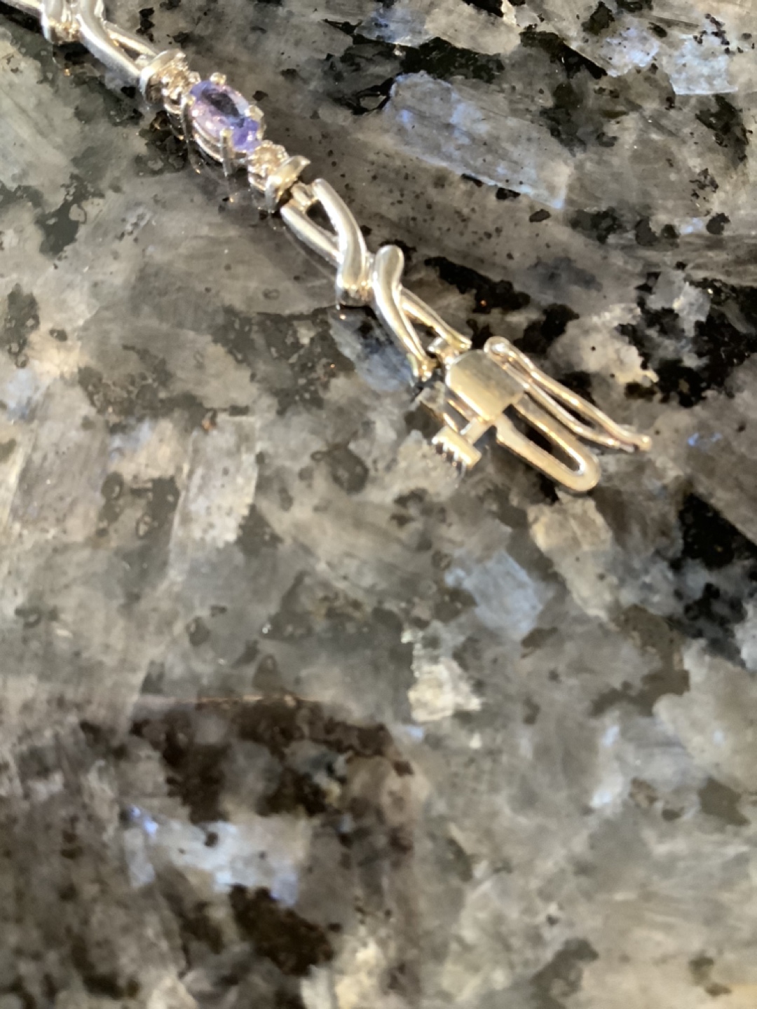 10k gold bracelet thumbnail