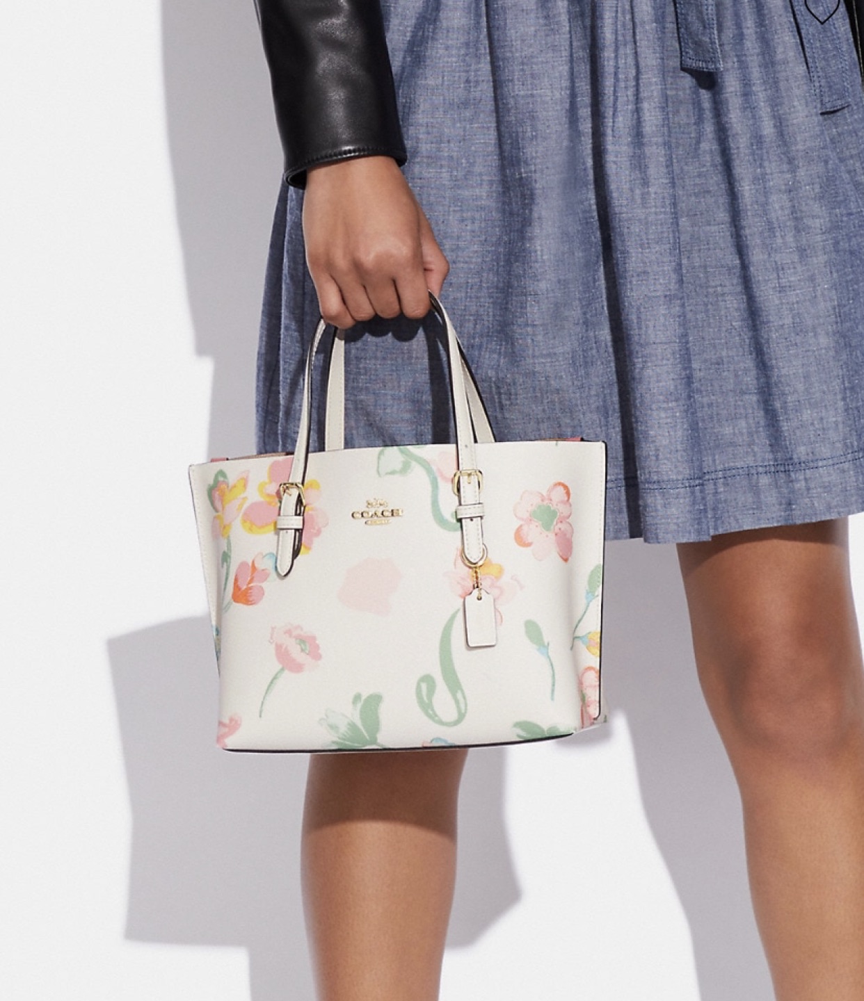 Coach Mollie Tote 25 With Dreamy Land Floral Print image indicator(2)