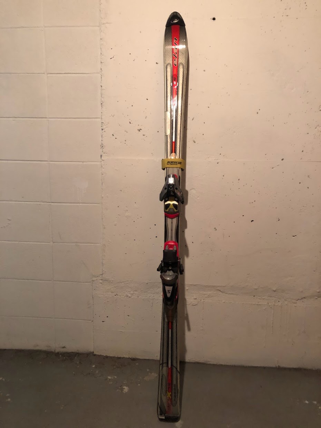 Elan 168cm skis with Salomon bindings and poles image indicator(5)