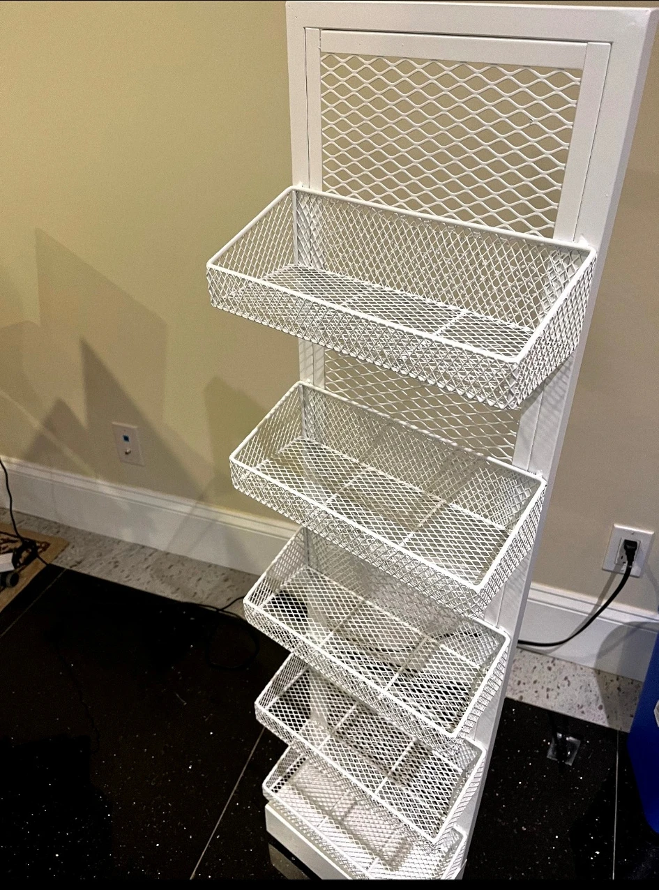 Display shelf for corner - photo 2