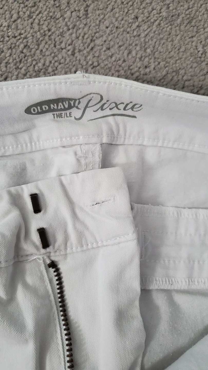 #freecycle white old navy pants - photo 2