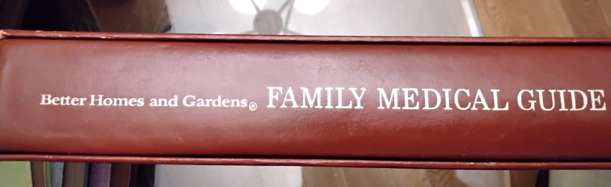 BETTER HOMES AND GARDENS FAMILY MEDICAL GUIDE image indicator(5)