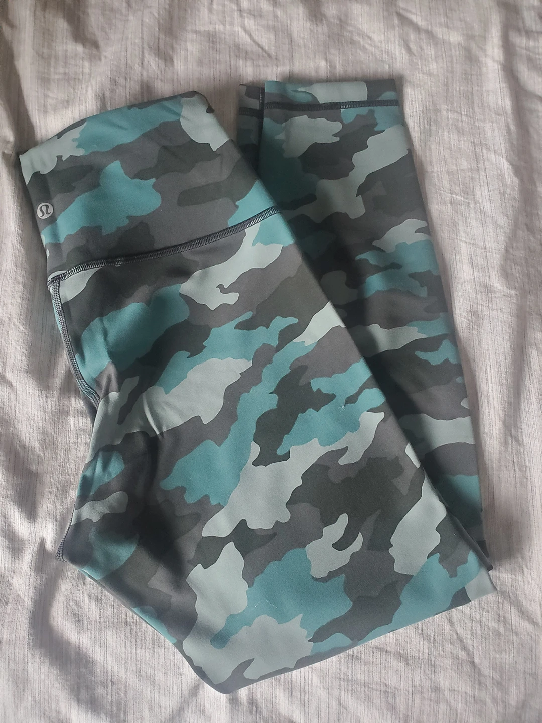 lululemon wunder train high-rise tight 25" size 8 thumbnail