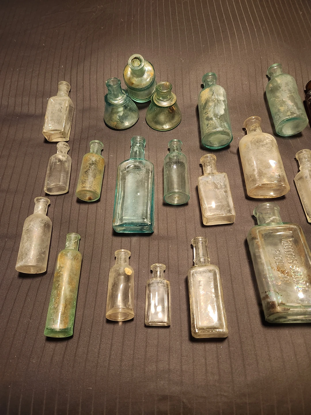 True vintage glass bottles image indicator(4)
