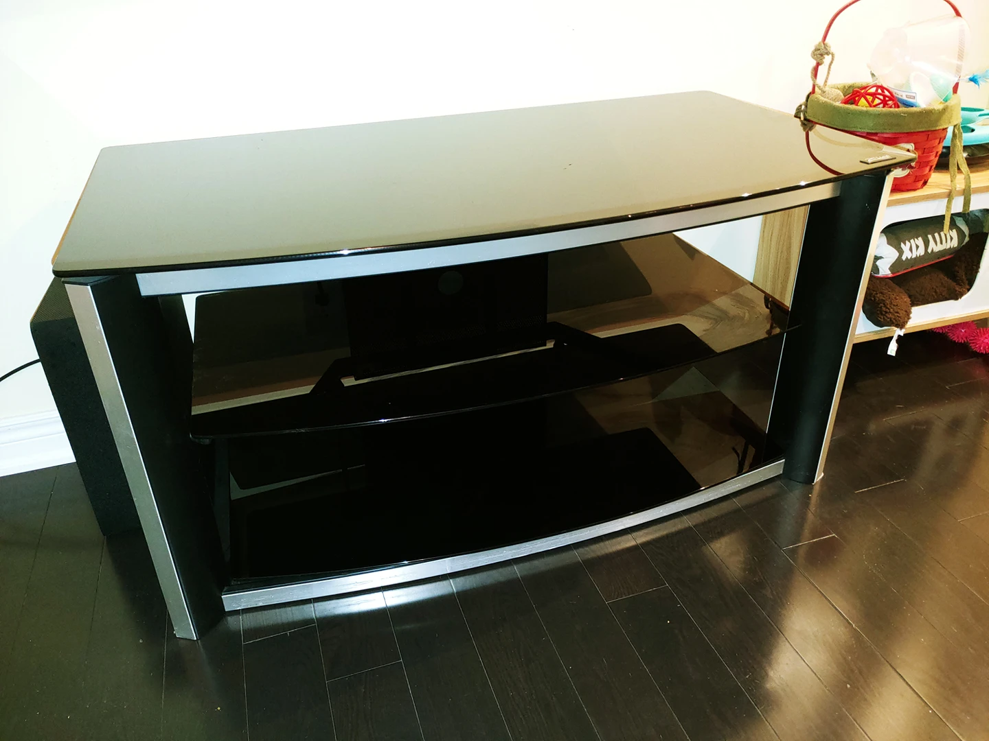 TV glass entertainment unit table - photo 3