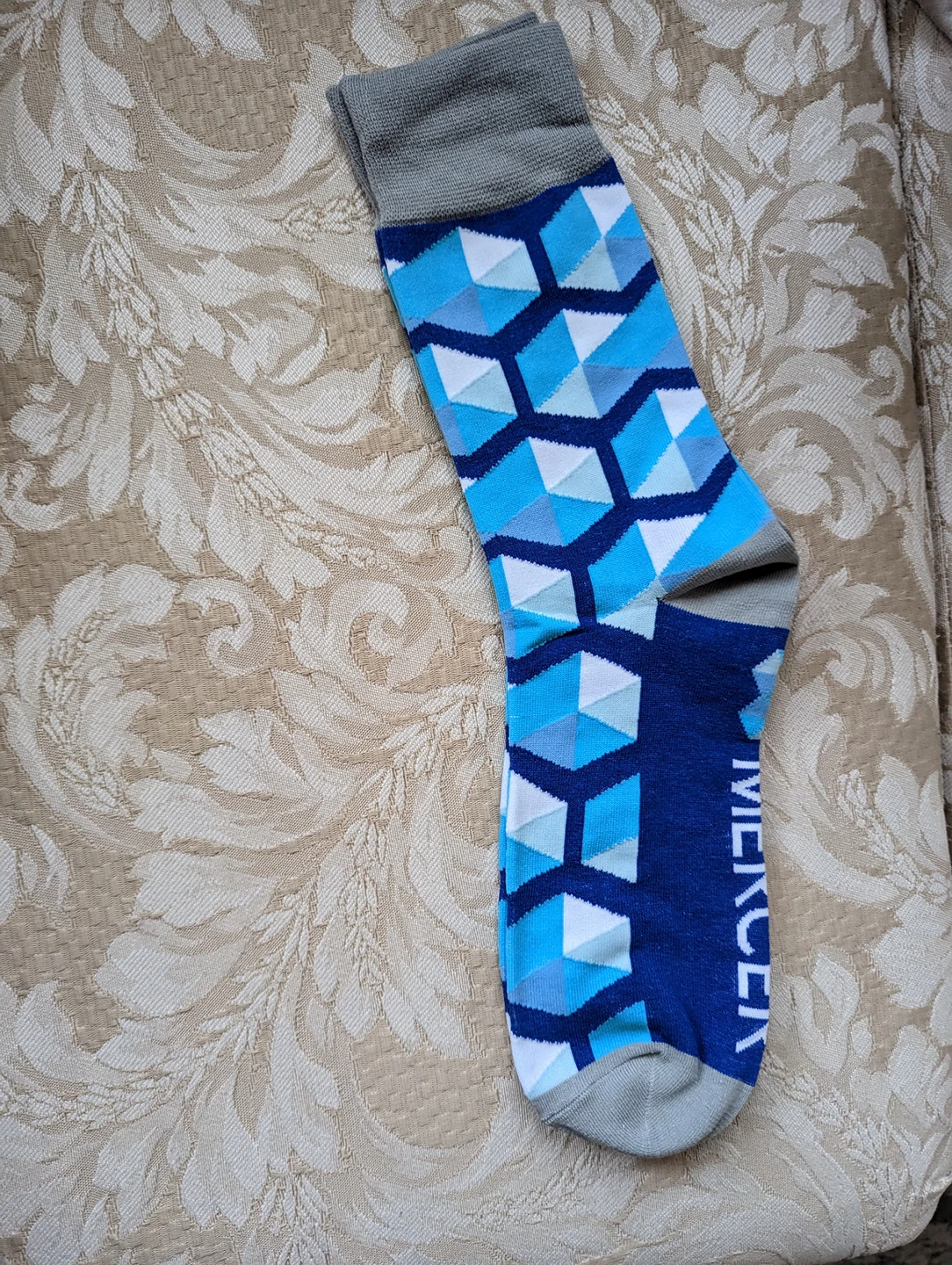 💝Mercer Blue White Hexagon socks thumbnail