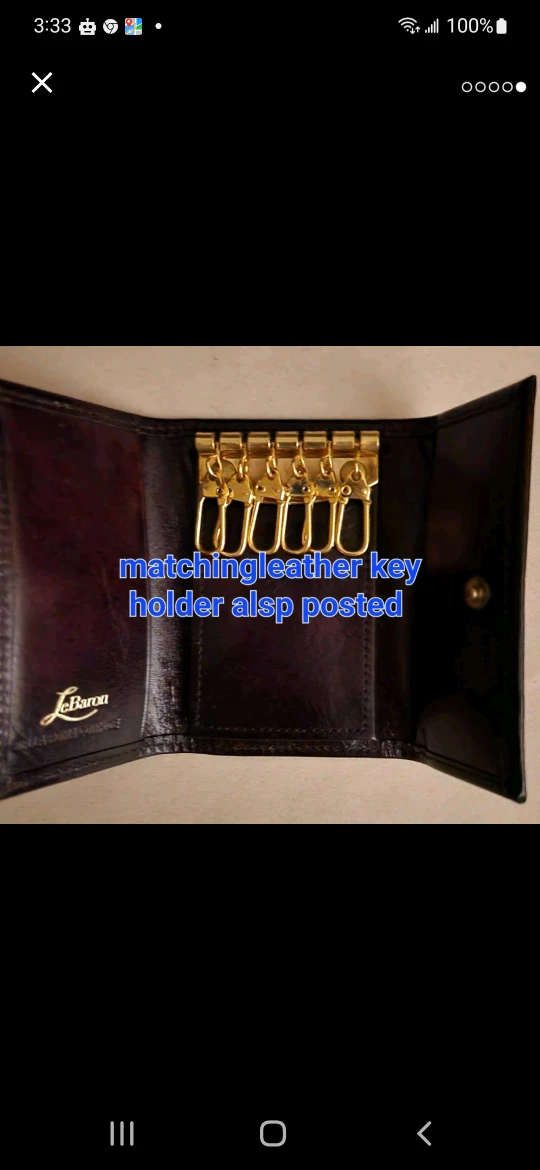 Leather wallet with removable card holder image indicator(5)