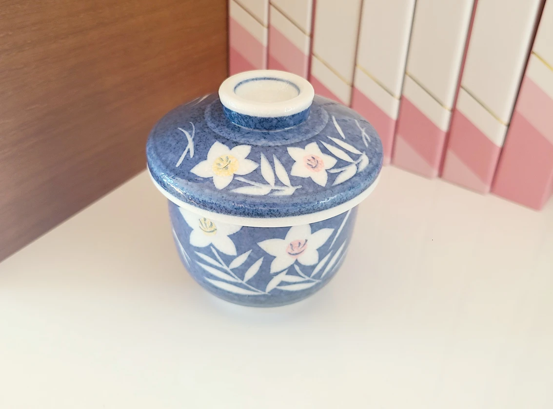 New Japanese Porcelain Bowl thumbnail