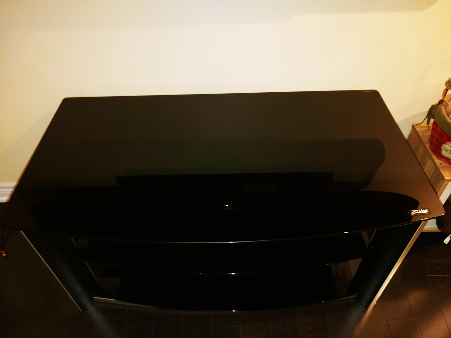 TV glass entertainment unit table - photo 2