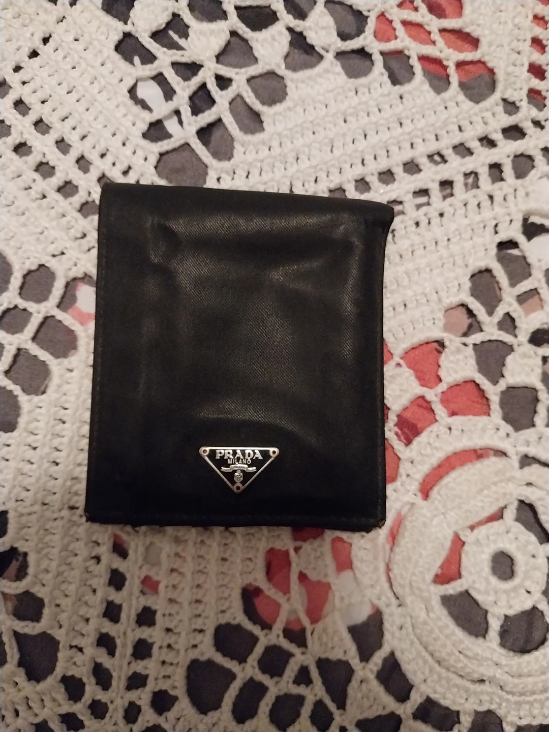 Original Prada wallet for men thumbnail