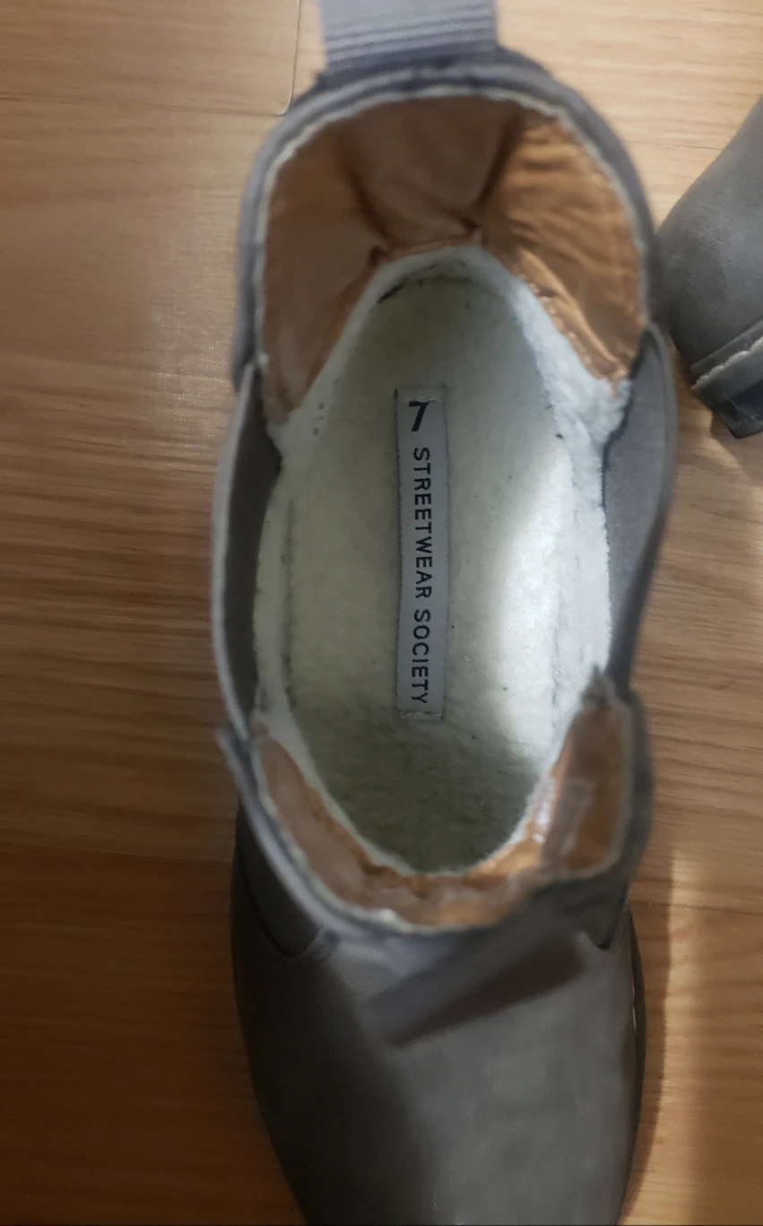winter boots - photo 2