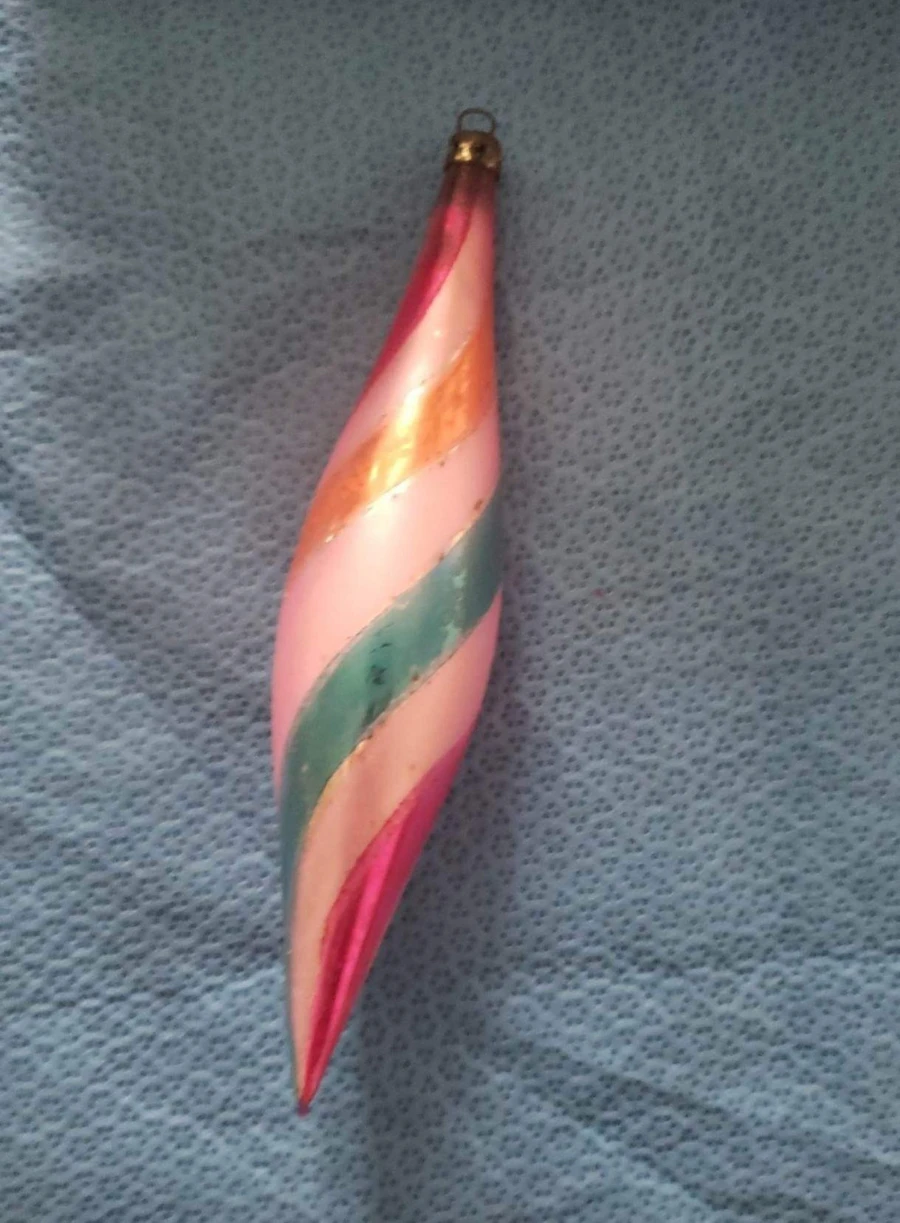 Vintage Spiral Teardrop ornament