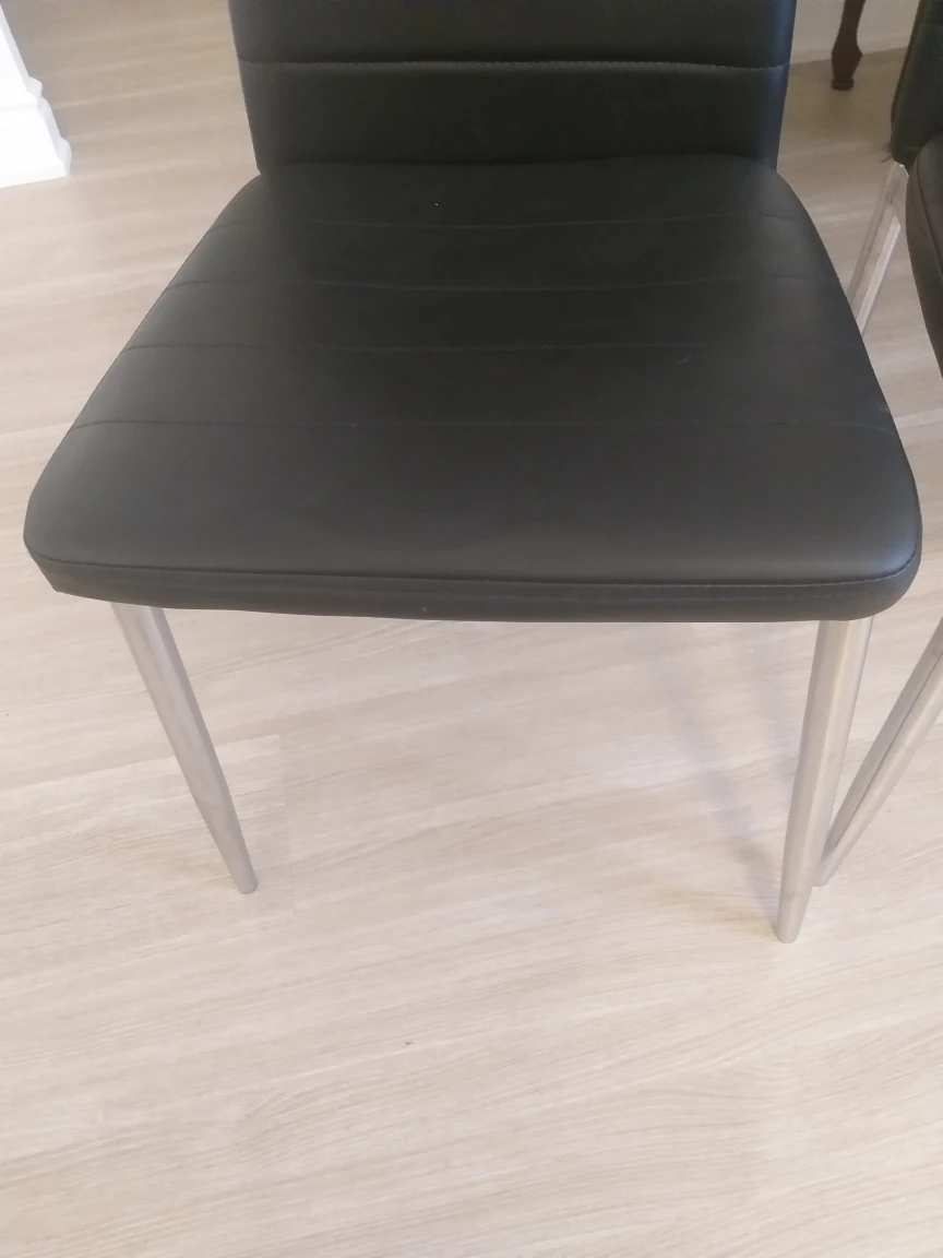 2 dining chairs - photo 3